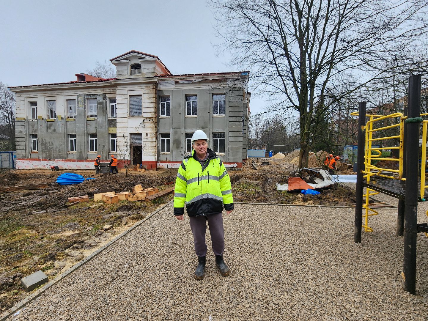 чехов, улица чехова 27, центр развития творчества детей и юношества, центр детского творчества, капремонт здания, капитальный ремонт, реконструкция, обновление, благоустройство территории, детские площадки, пешеходные дорожки, проходы и проезды, замена покрытия, фасадные работы, замена кровли, перекрытия, госпрограмма московской области, строительство и капремонт социальных объектов,