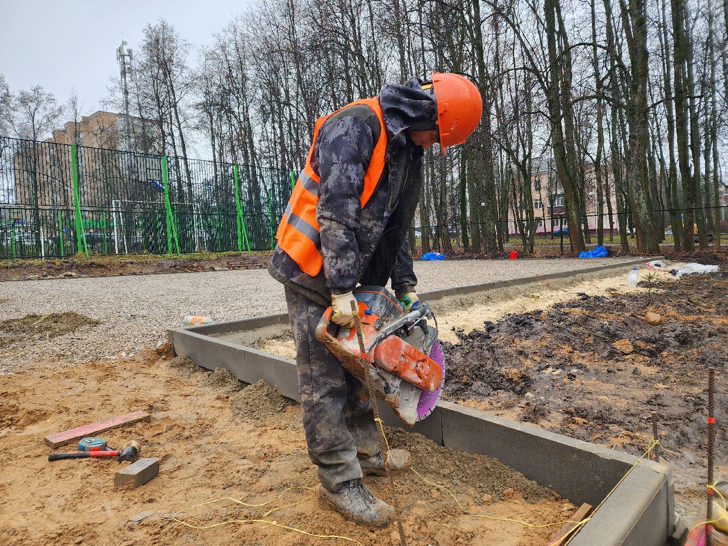 чехов, улица чехова 27, центр развития творчества детей и юношества, центр детского творчества, капремонт здания, капитальный ремонт, реконструкция, обновление, благоустройство территории, детские площадки, пешеходные дорожки, проходы и проезды, замена покрытия, фасадные работы, замена кровли, перекрытия, госпрограмма московской области, строительство и капремонт социальных объектов,