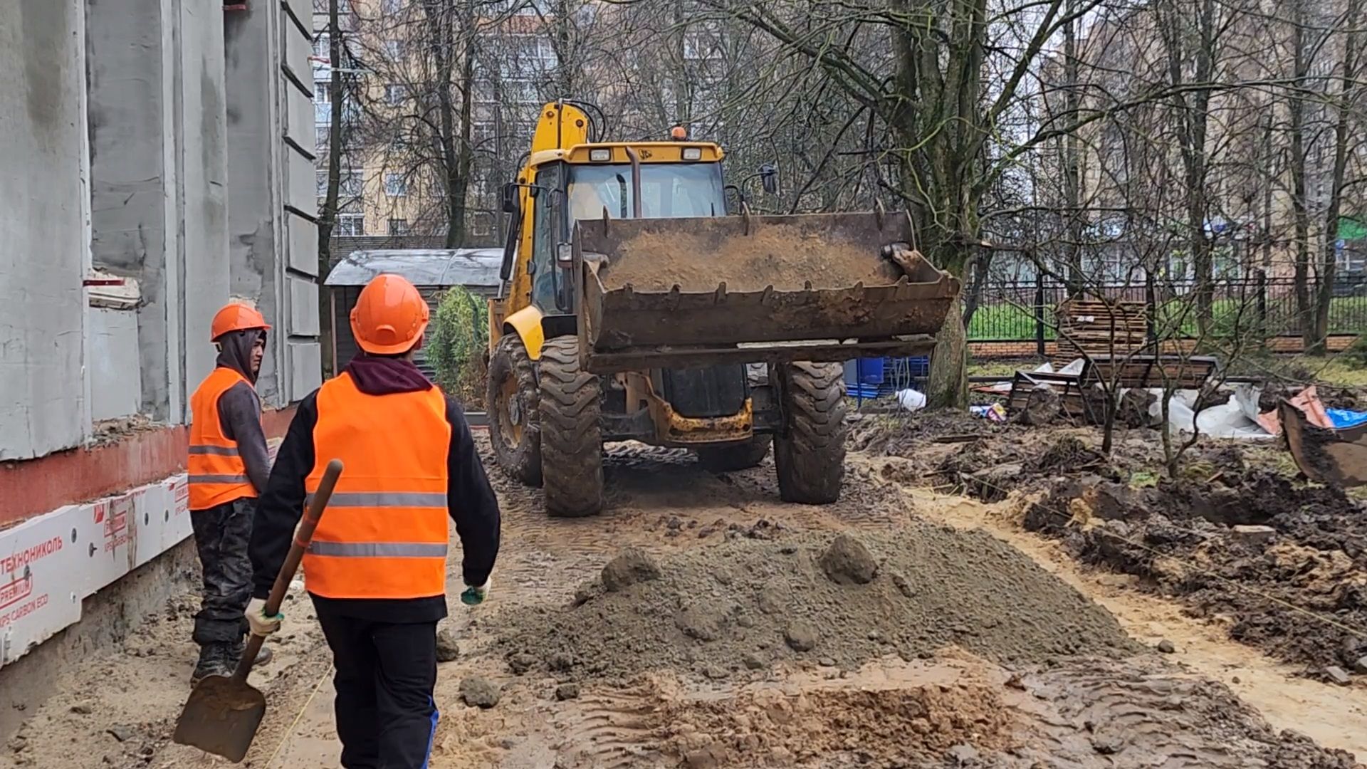 чехов, улица чехова 27, центр развития творчества детей и юношества, центр детского творчества, капремонт здания, капитальный ремонт, реконструкция, обновление, благоустройство территории, детские площадки, пешеходные дорожки, проходы и проезды, замена покрытия, фасадные работы, замена кровли, перекрытия, госпрограмма московской области, строительство и капремонт социальных объектов,