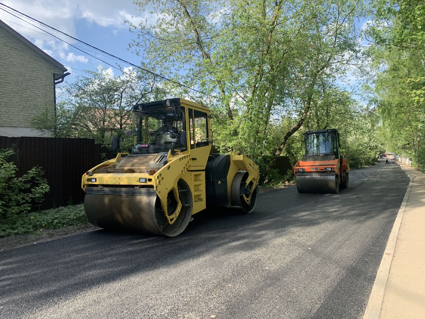 Балашиха, Подмосковье, ремонт дорог, улица Лесные Поляны, укладка асфальта