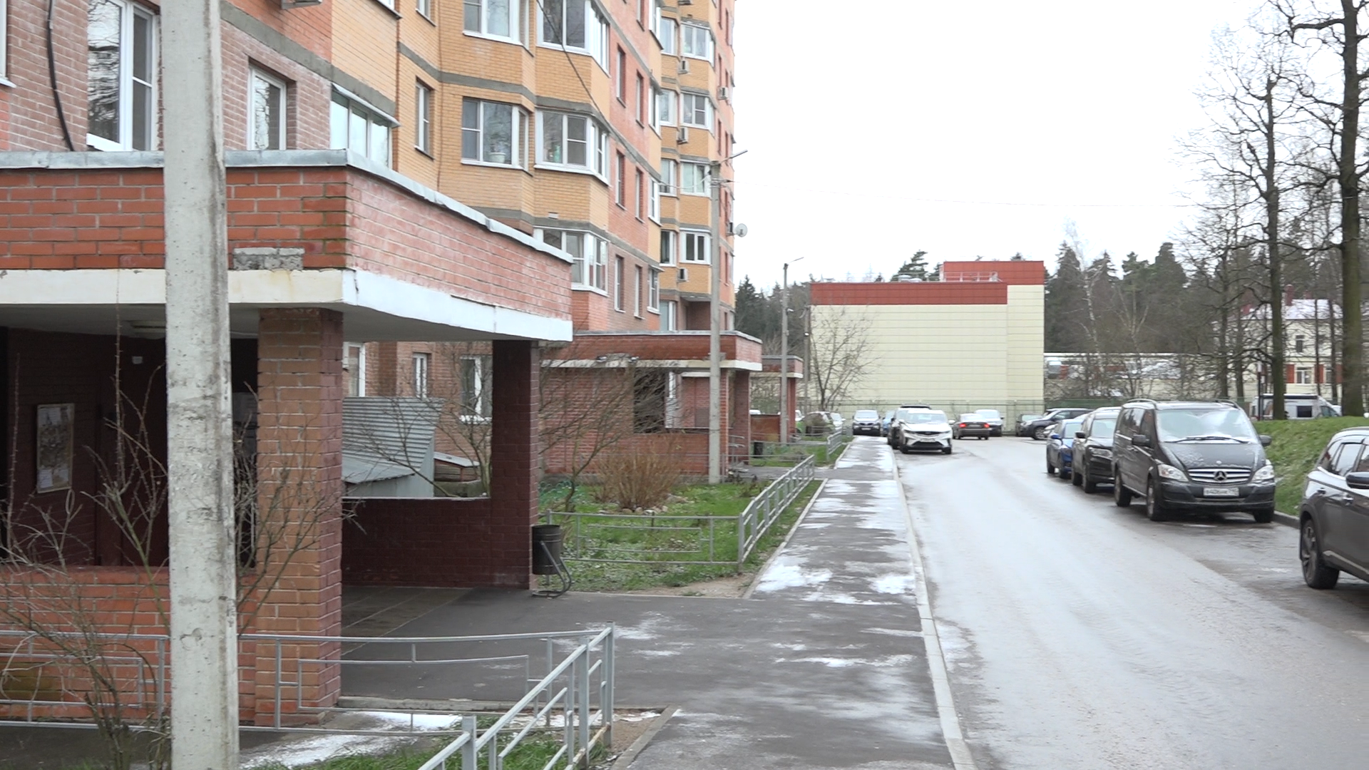 уборка улиц, власиха жкх, власиха жкх и благоустройство, содержание территории, микрорайон тополек власиха,