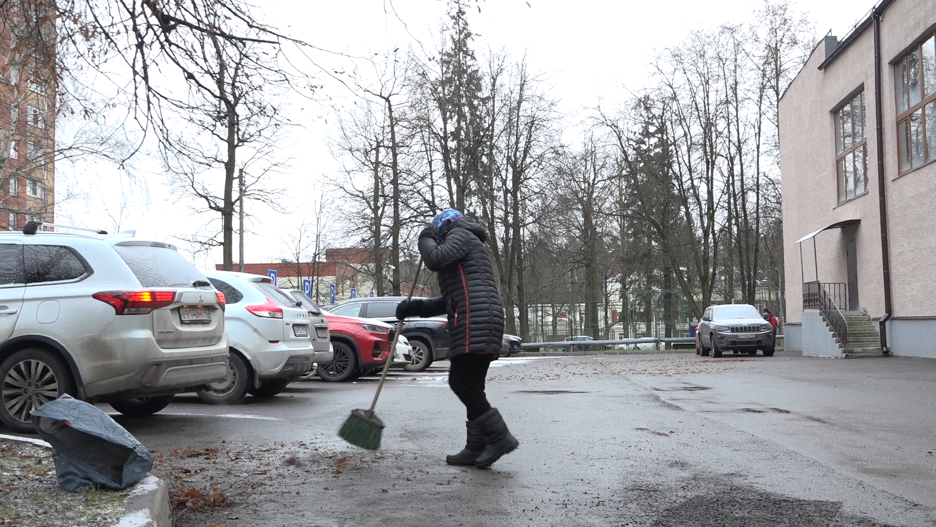 уборка улиц, власиха жкх, власиха жкх и благоустройство, содержание территории, микрорайон тополек власиха,