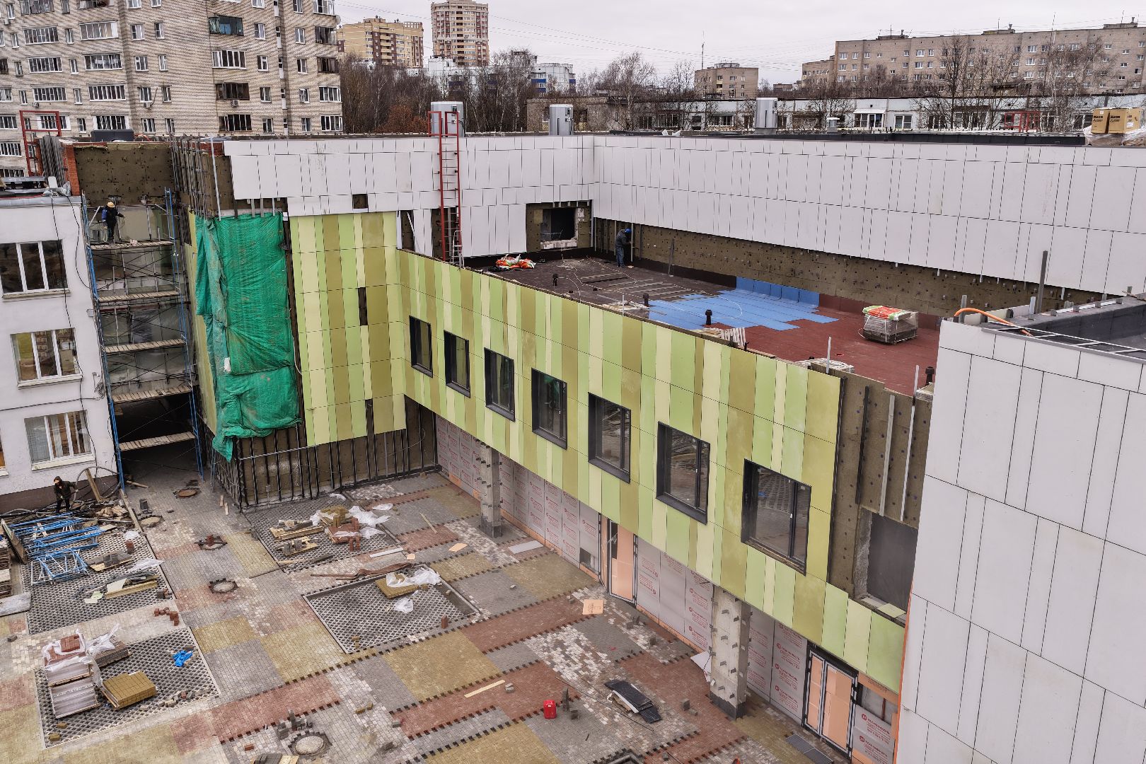 видео с коптера, гимназия 6 в солнечногорске,