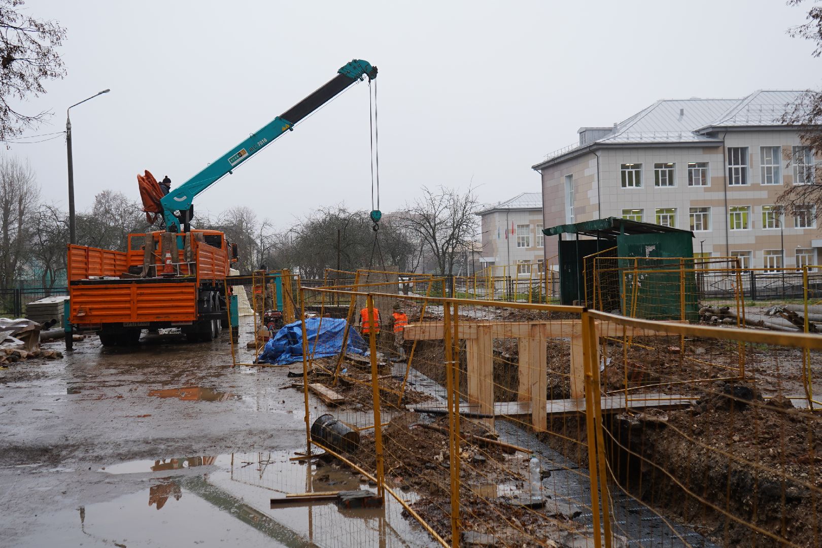 На двух улицах Ступина продолжаются работы по замене теплосетей