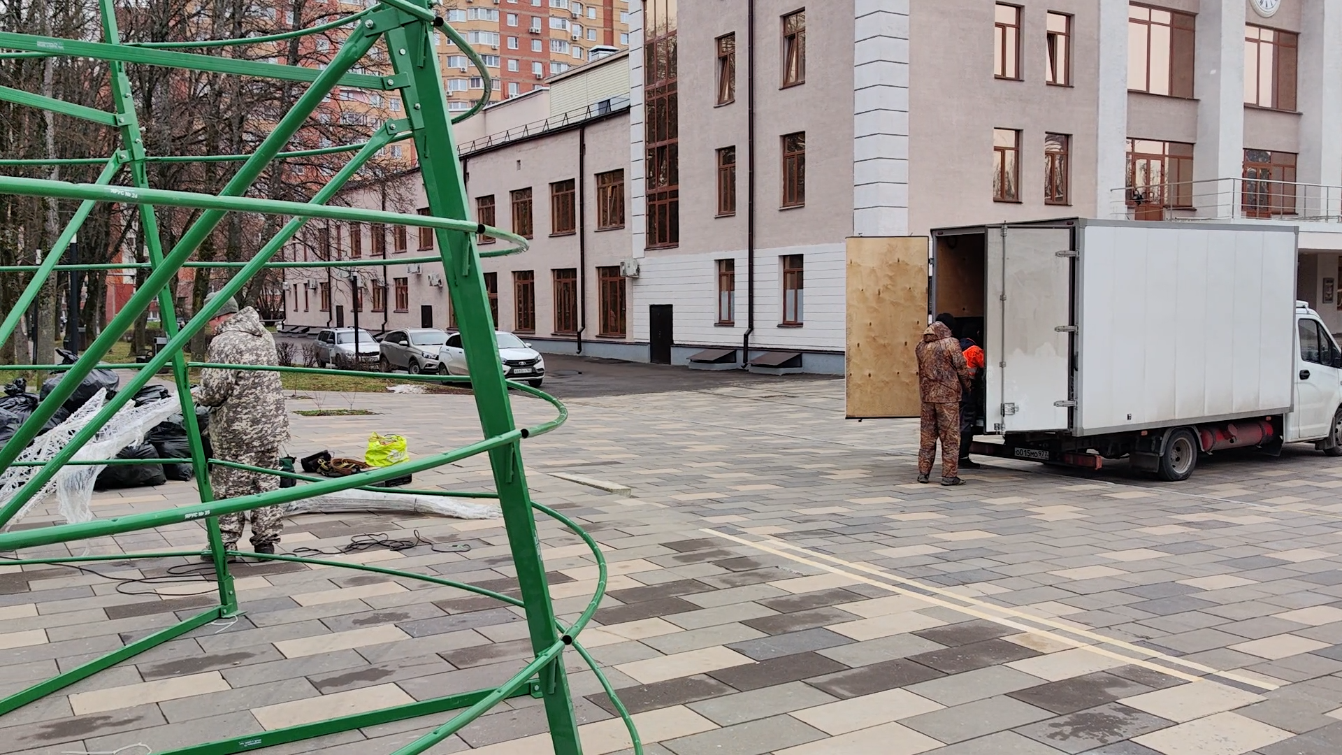 новый год, праздник нового года, елка во власихе, власиха новый год, украшение города к новому году,