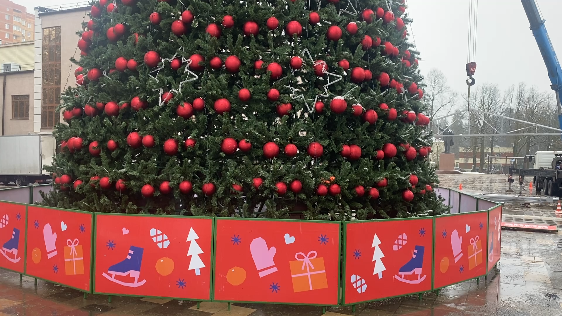 новый год, праздник нового года, елка во власихе, власиха новый год, украшение города к новому году,