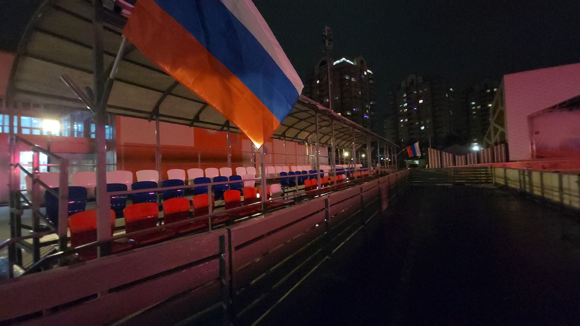 долгопрудный,  центральный парк, каток, новогодняя инсталляция,прокат коньков,