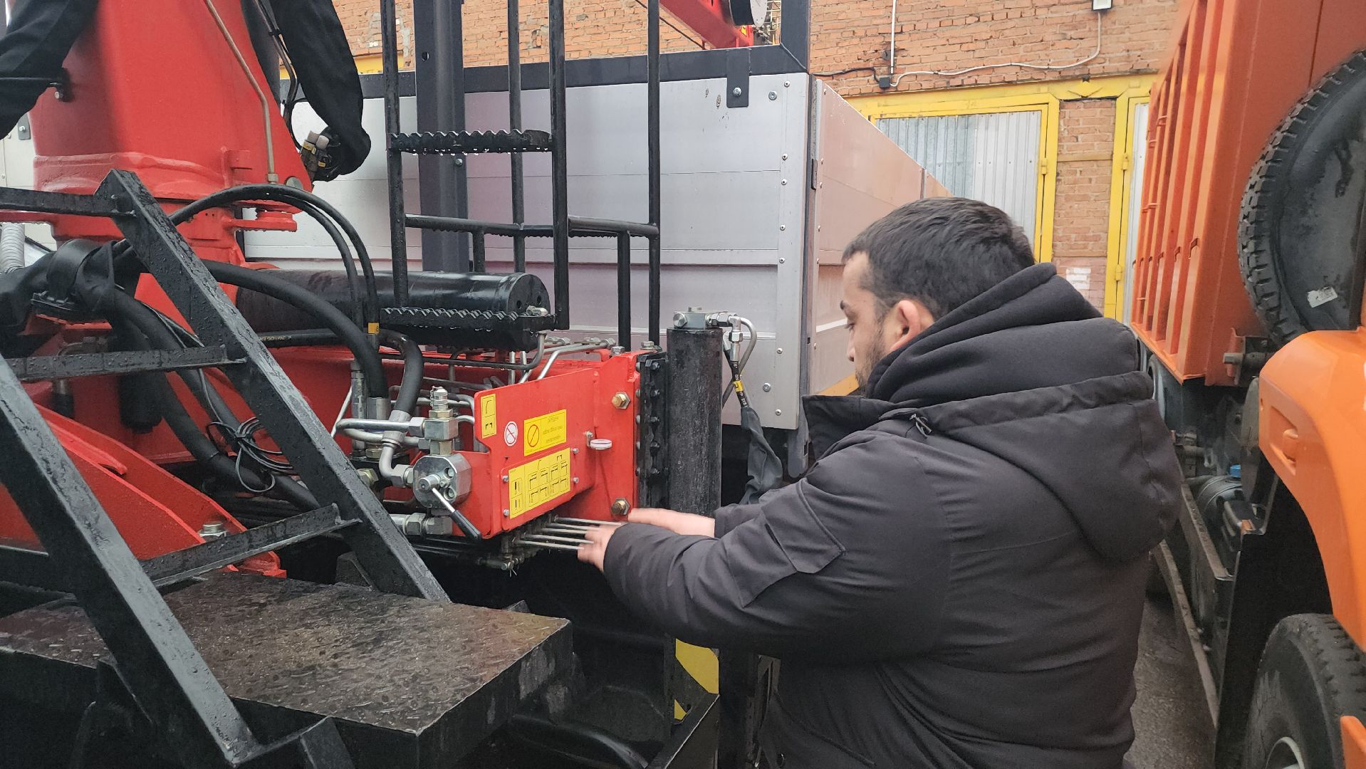 серпухов, комбинат благоустройства, новая коммунальная техника,