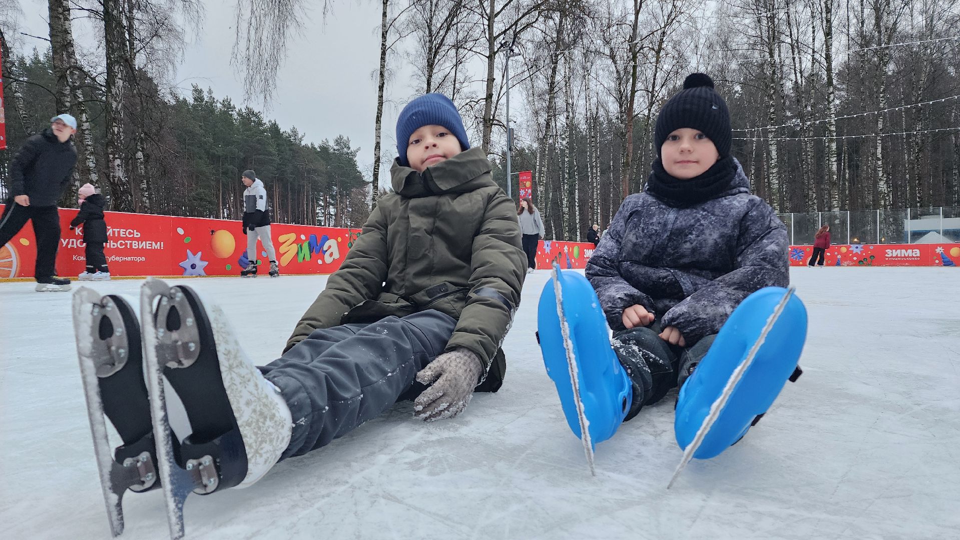 зимние активности, зима в парке, зима в подмомсковье, домодедово,  подмосковье , каток, открытие катка, бесплатный каток,