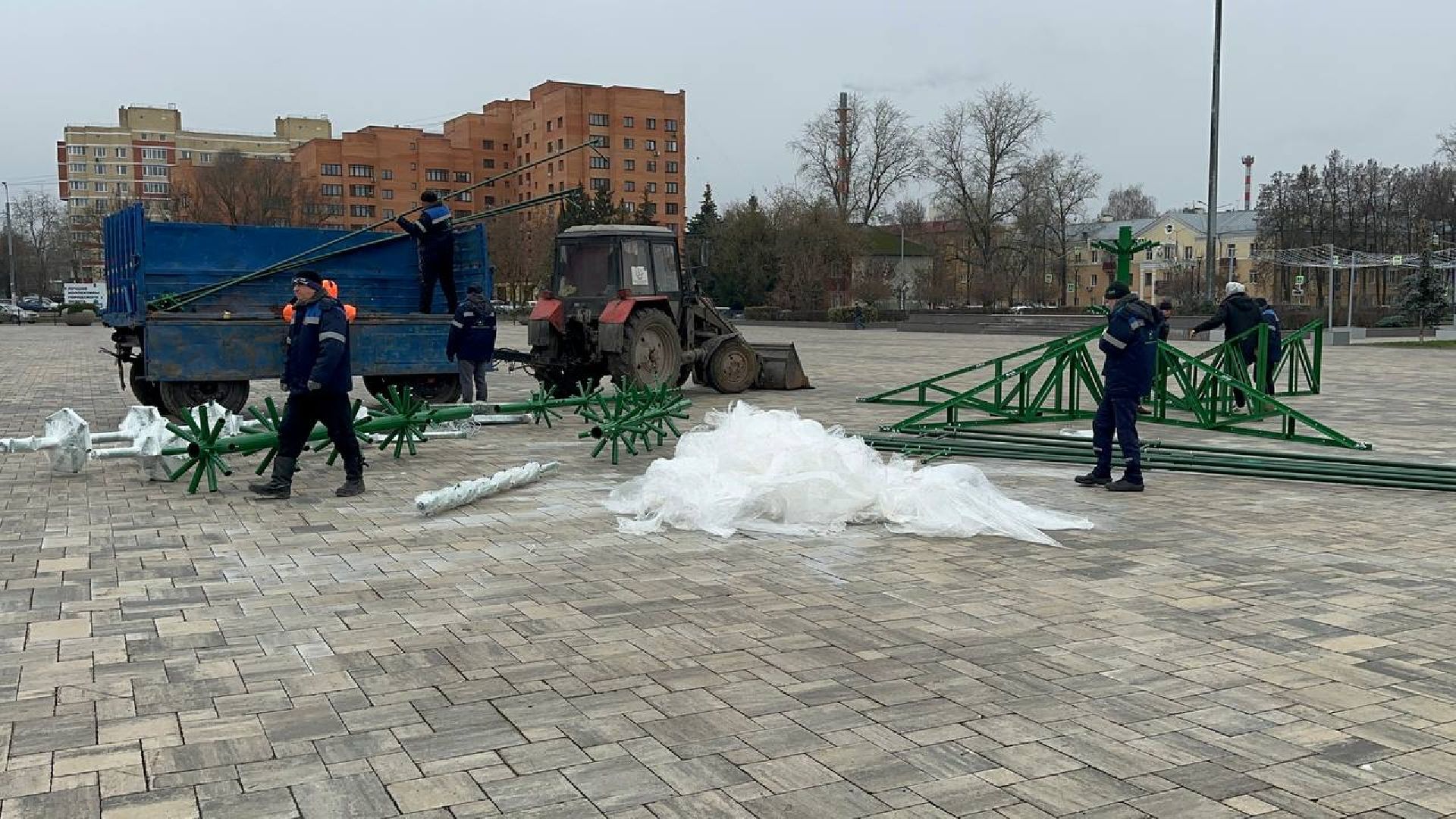 зима в подмосковье, домодедово, новогодняя елка,