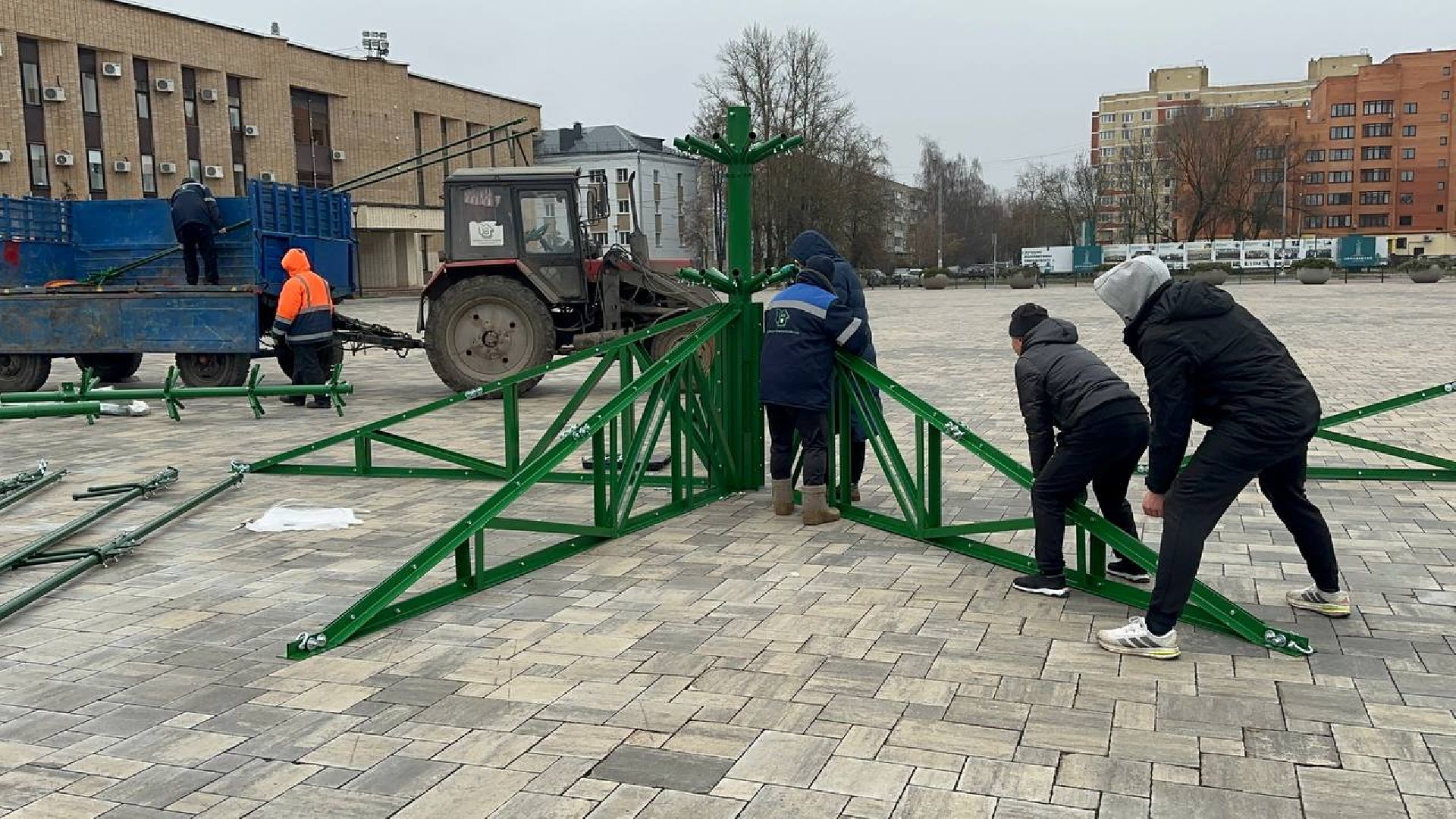 зима в подмосковье, домодедово, новогодняя елка,