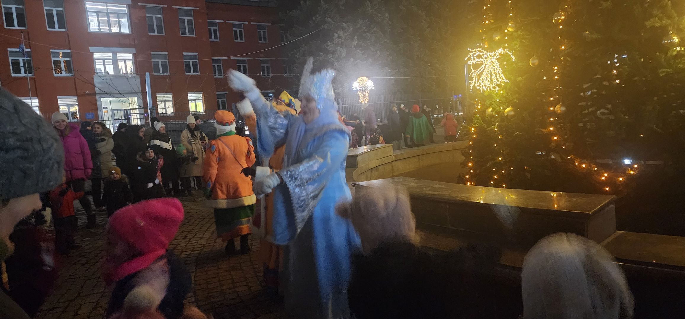 зима в  подмосковье, площадь собина, дк вперед, дтш семья, театр город,