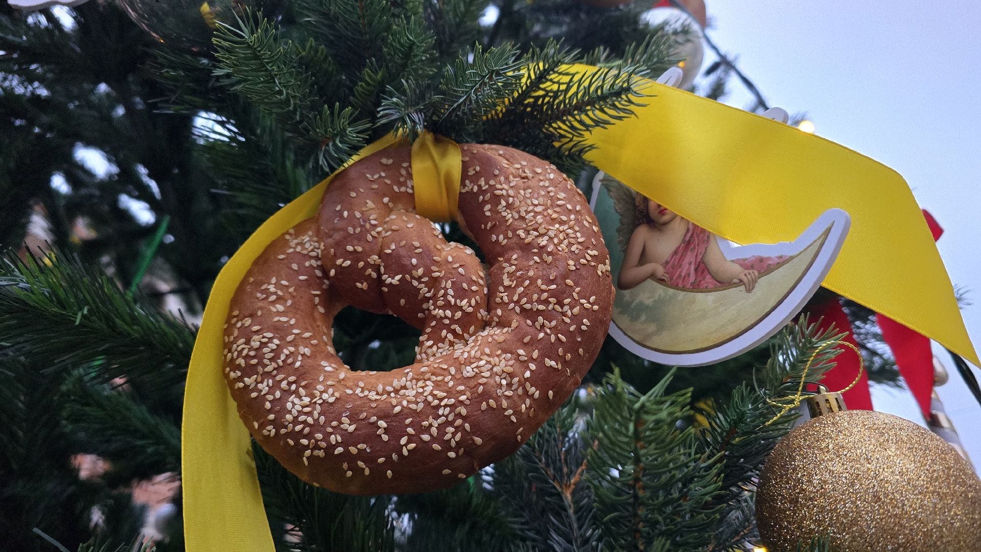 Коломна, старт зимнего сезона, зима в подмосковье, подготовка к новому году, новогодняя елка,