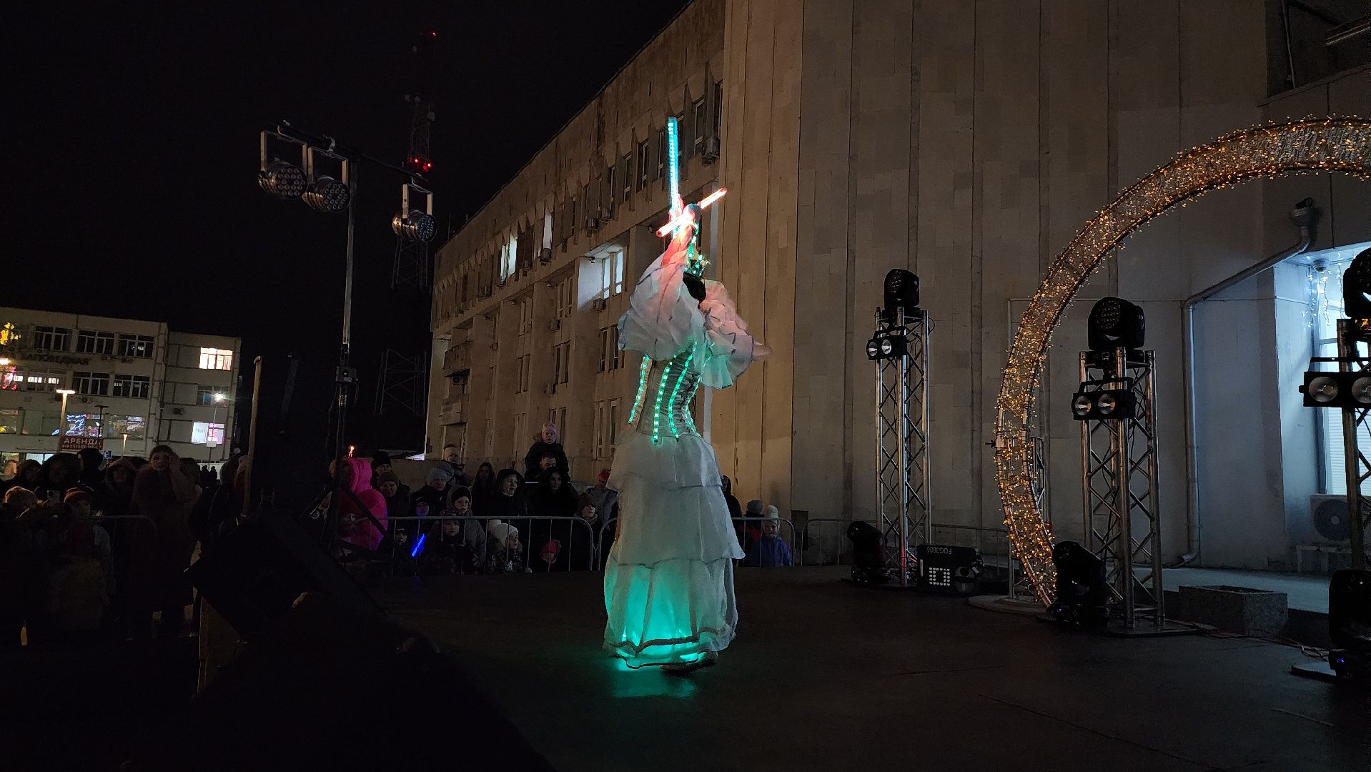 Руза, зажжение огней на елке, первый день зимы,