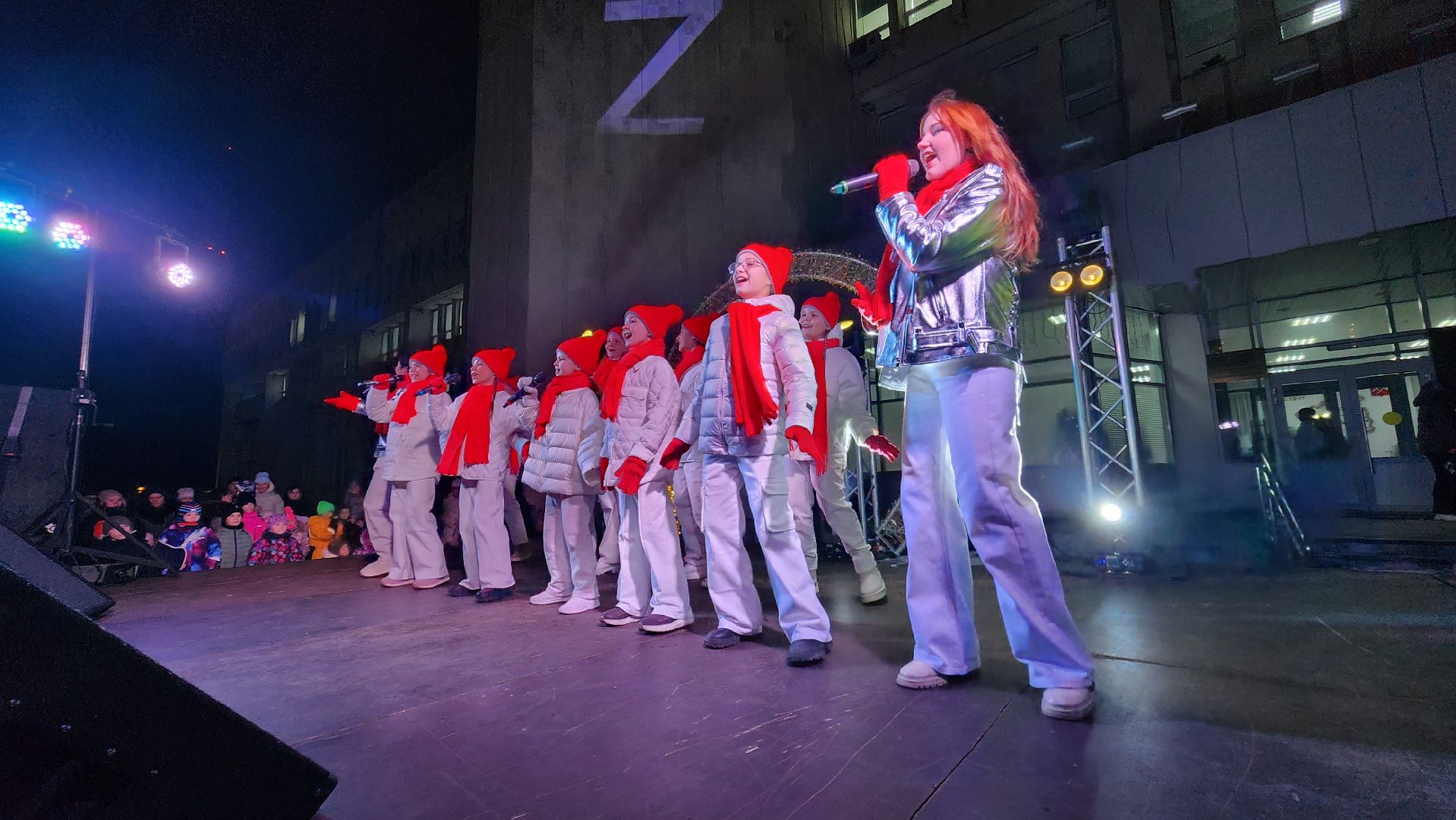 Руза, зажжение огней на елке, первый день зимы,