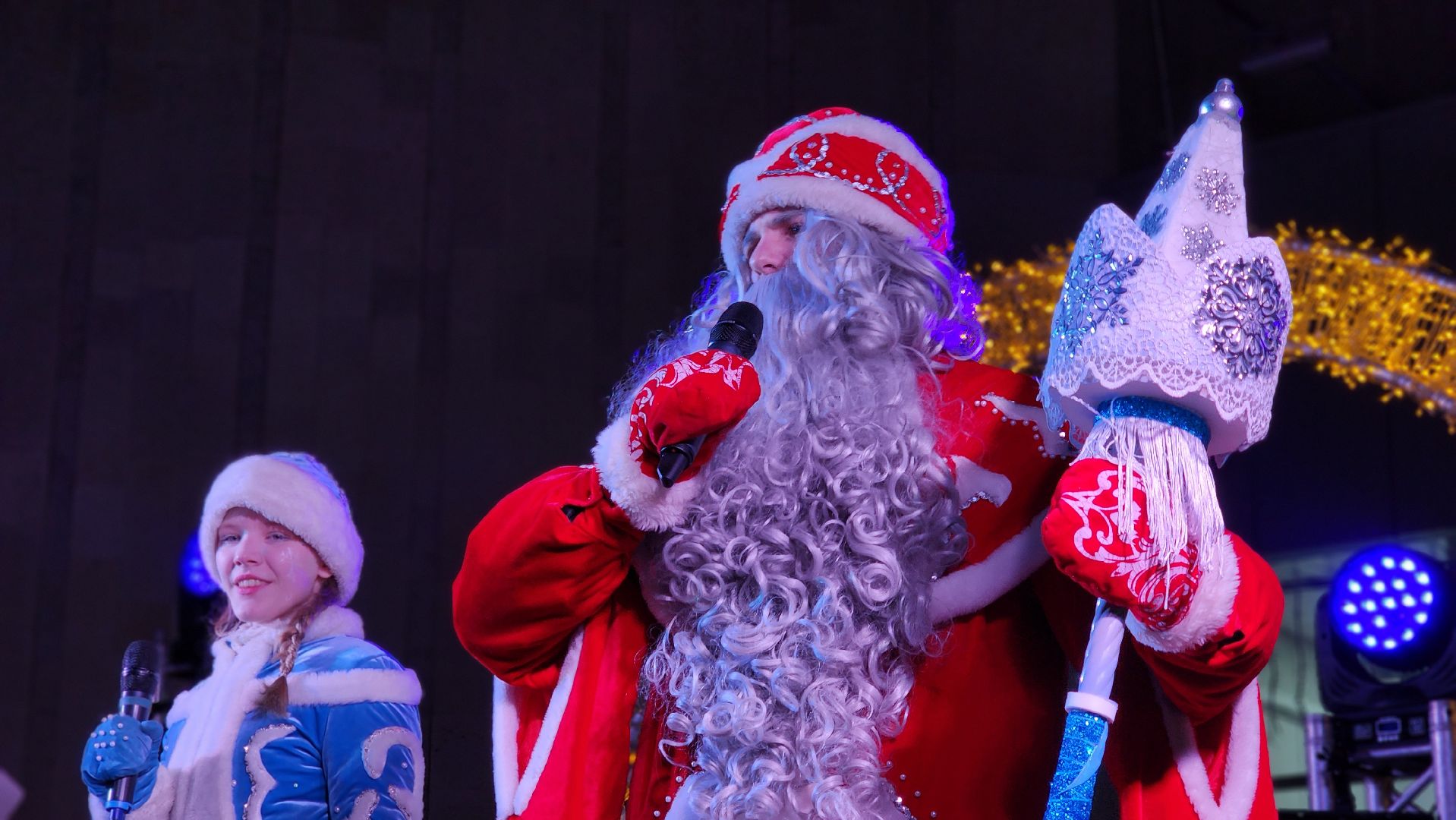 Руза, зажжение огней на елке, первый день зимы,