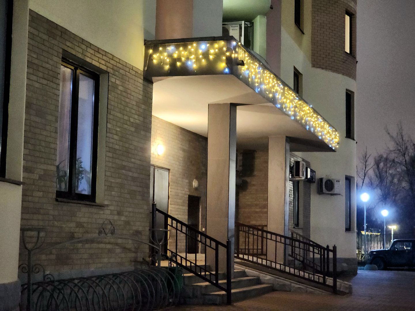 новый год, украшения города, елки, гирлянды, общественные пространства,