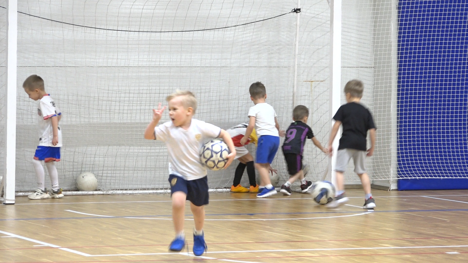 футбол, спортшкола власихи, стадион имени толубко, азбука футбола, тренировка по футболу,