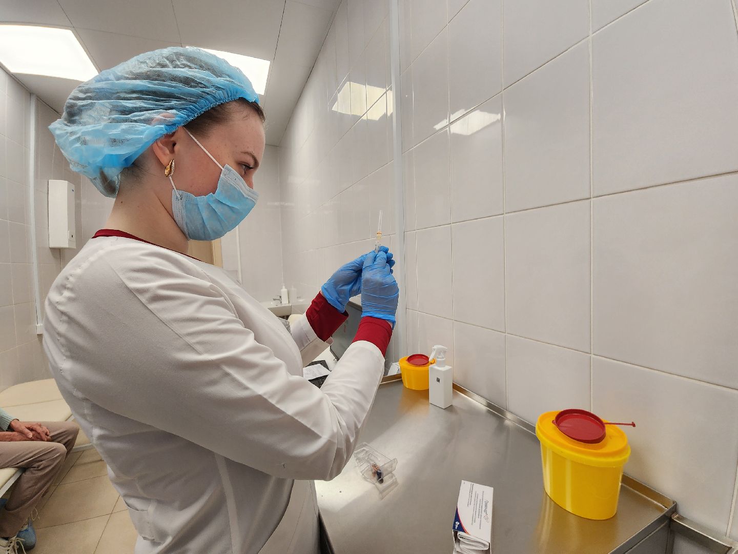 чехов, взрослая поликлиника, вакцинация от гриппа, прививки от пневмонии,  завершение прививочной кампании, российская вакцина, флю-м, превенар, совигрипп, чеховская больница,прививочный кабинет, график работы, условия приема,