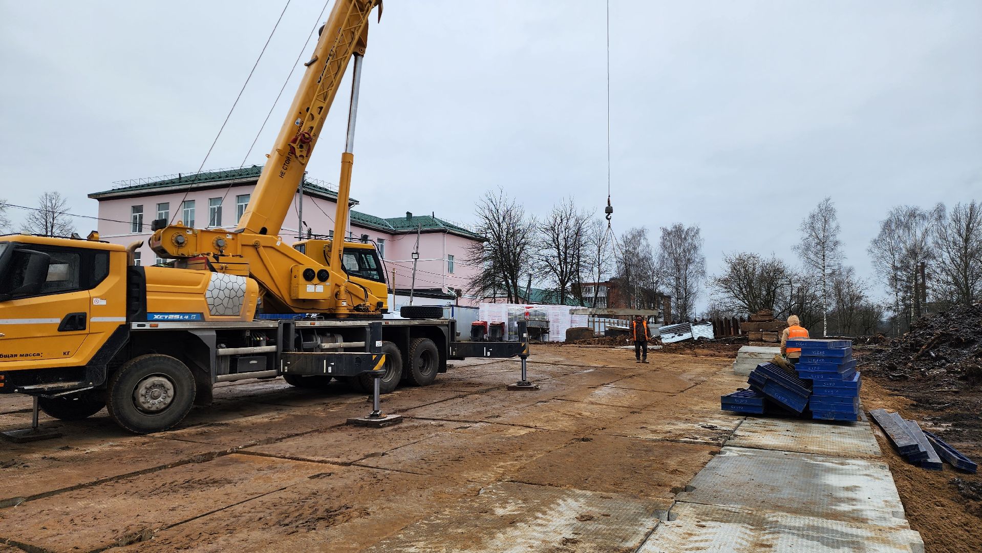 истра, строительство школы, стройка,