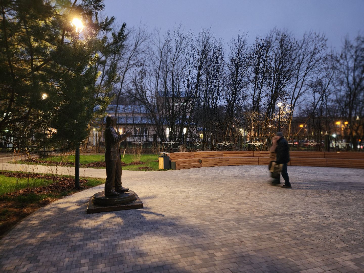 королёв, сквер имени чмырева, благоустройство , подлипкидачные, городской парк в королеве ,