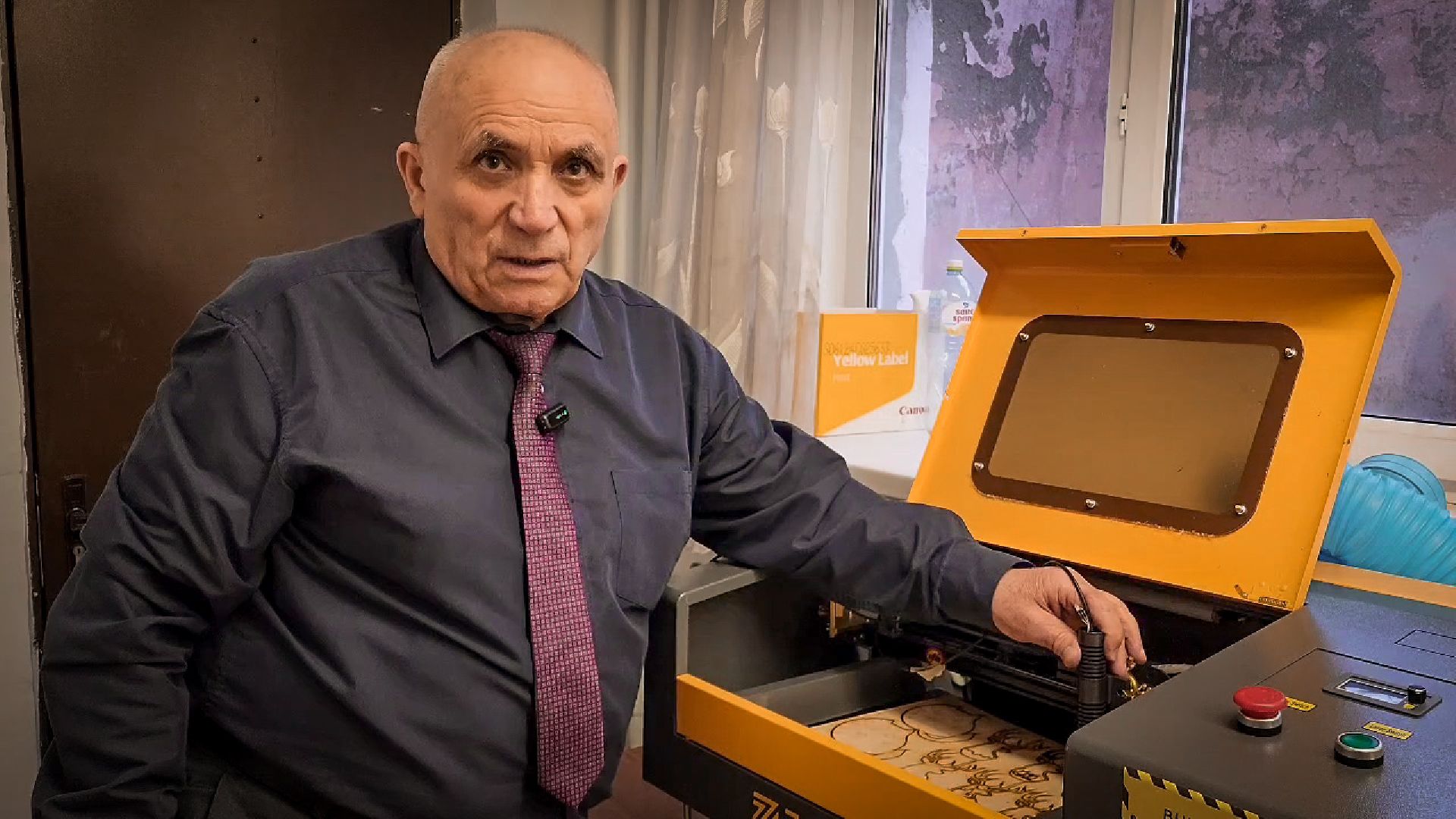 бронницы, лазерно-гравировальный станок в школе , лазерная лаборатория в школе имени Тимофеева , лазерная лаборатория в бронницах, новое оборудование в школе ,