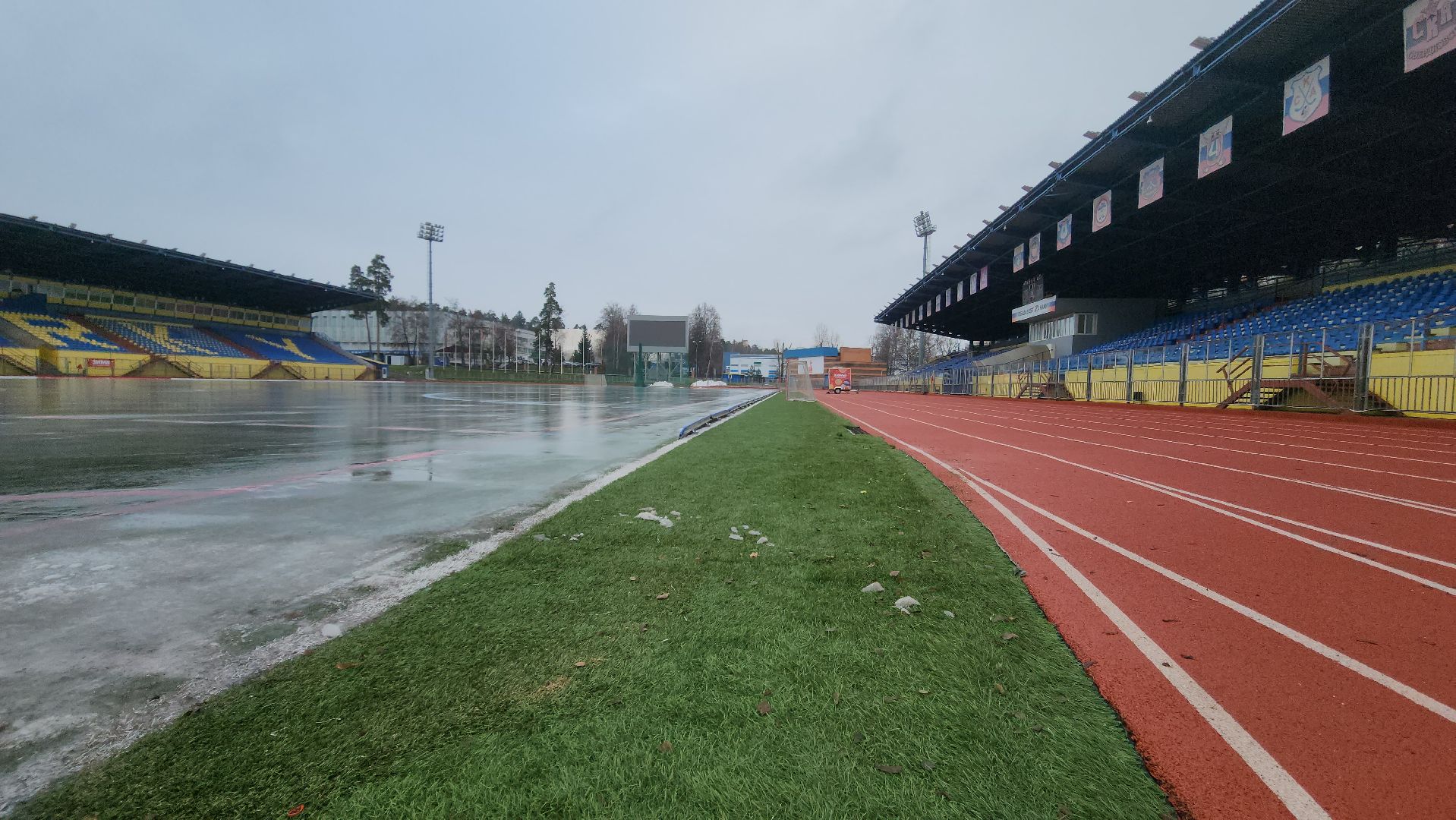 каток, зима в подмосковье 2025, красногорск, стадион зоркий,