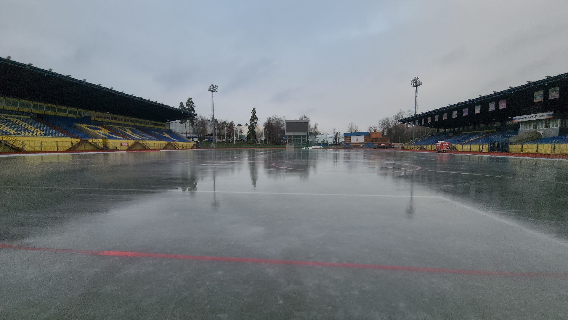 каток, зима в подмосковье 2025, красногорск, стадион зоркий,