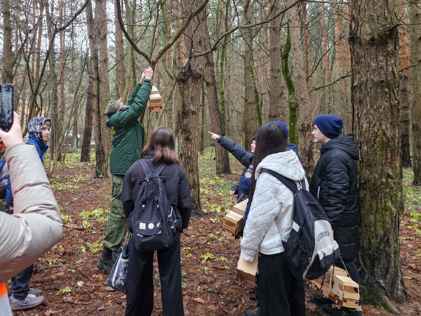 Подольск, лес, кормушки для птиц, школьное лесничество, подольское лесничество,