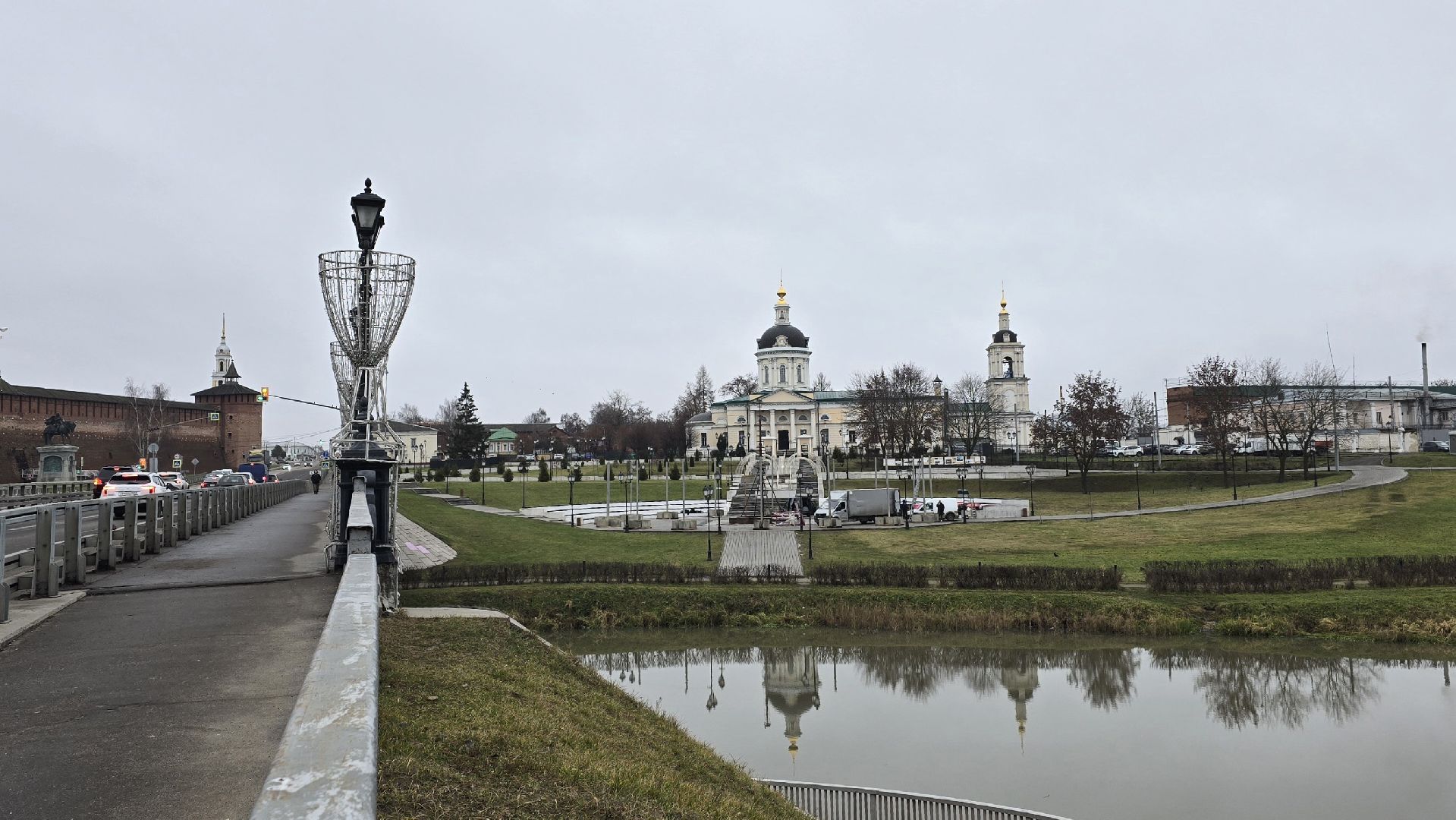 Коломна, подготовка к новому году, новогодняя елка, зима в подмосковье,