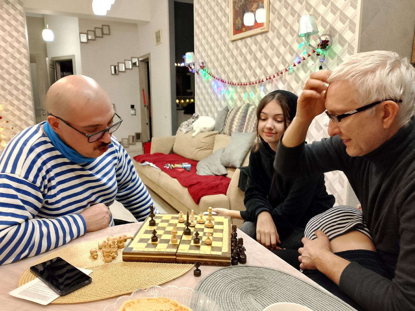 пушкинский городской округ,группа мир, волонтерская деятельность, доброволец, помощь в зону сво, эвакуационные тележки, день волонтера,