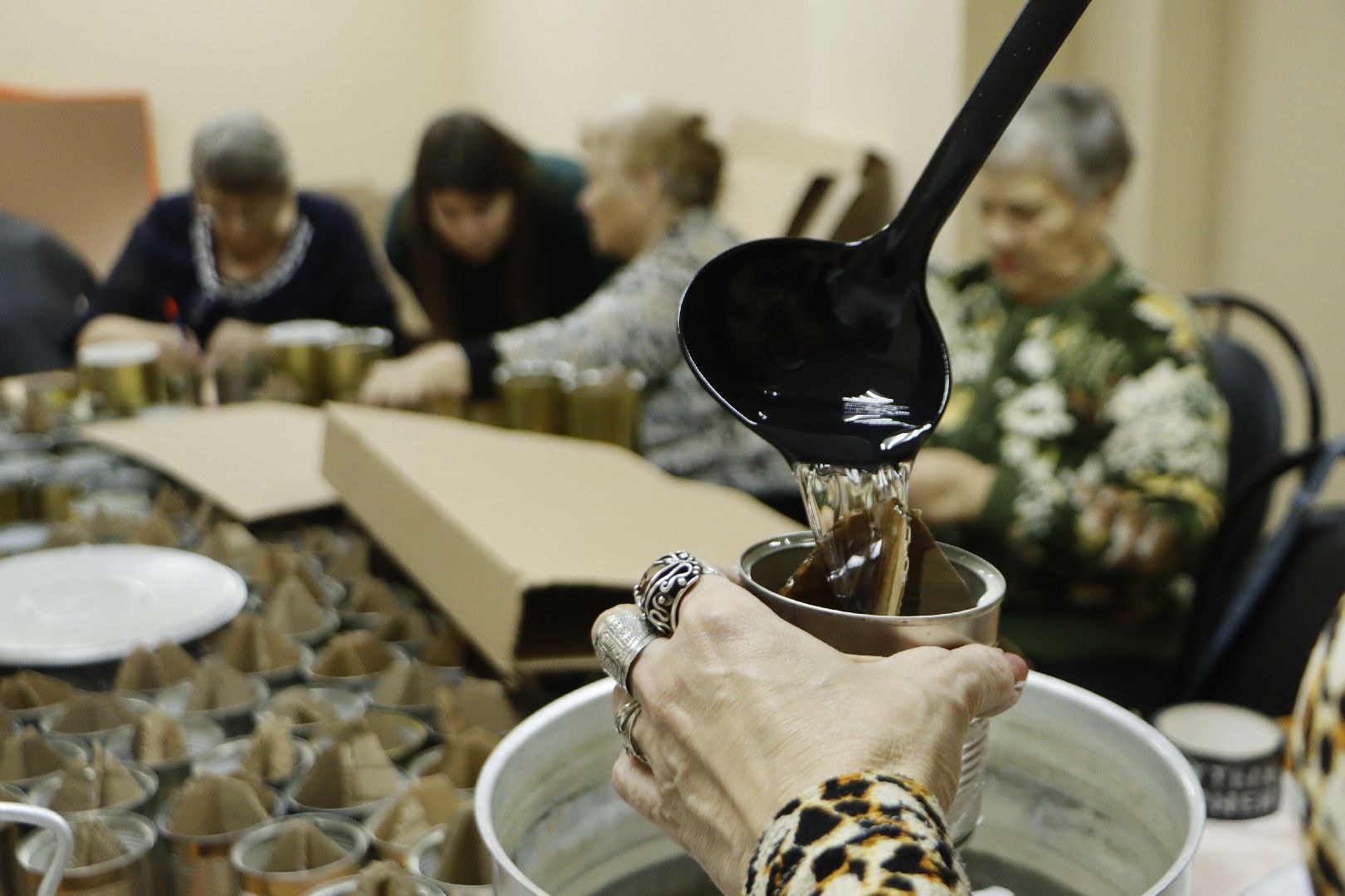 зарайск, помощь бойцам сво, благотворительность , окопные свечи,