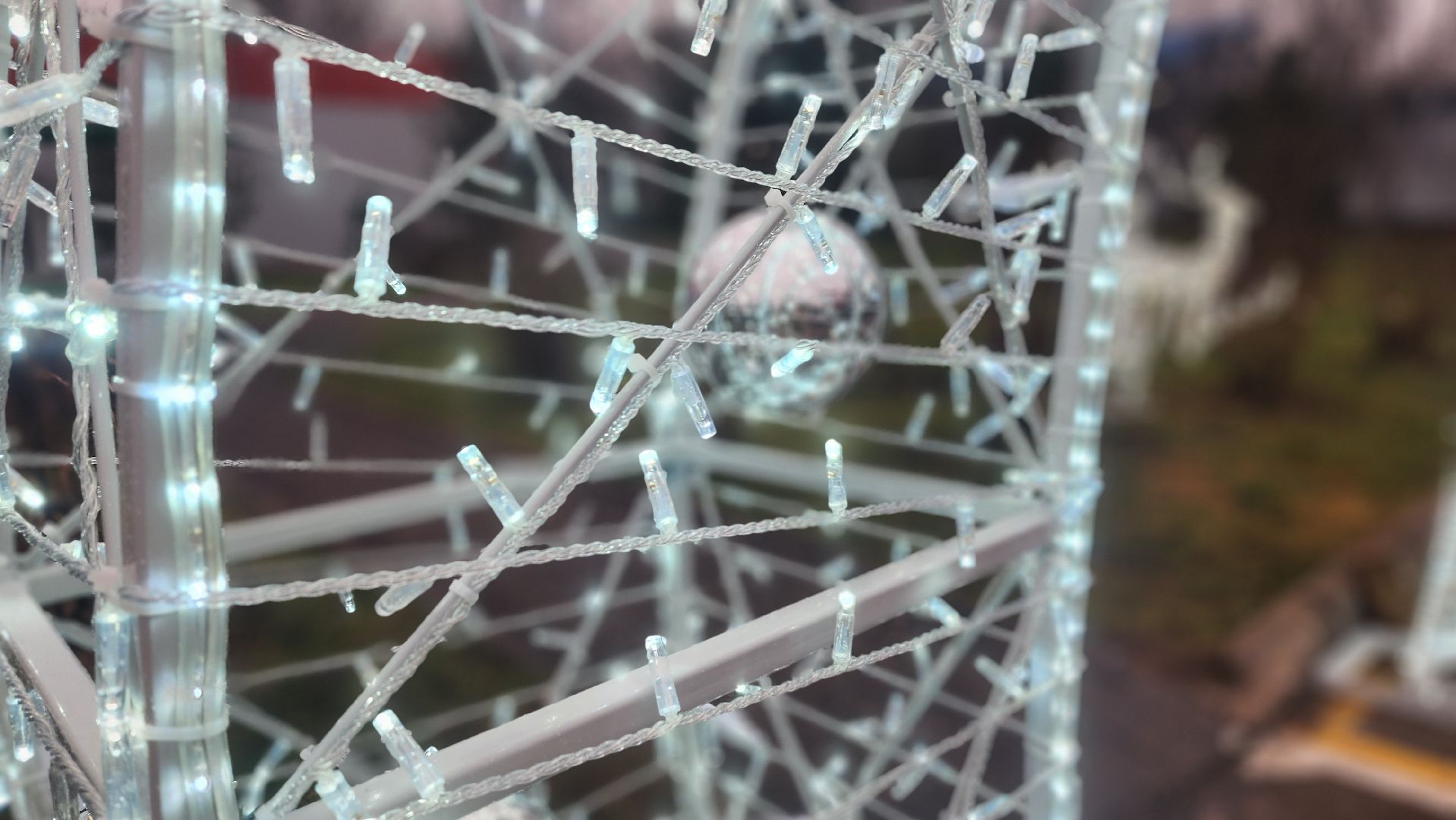 клин, поселок зубово, новогодние арт-объекты, резонит,