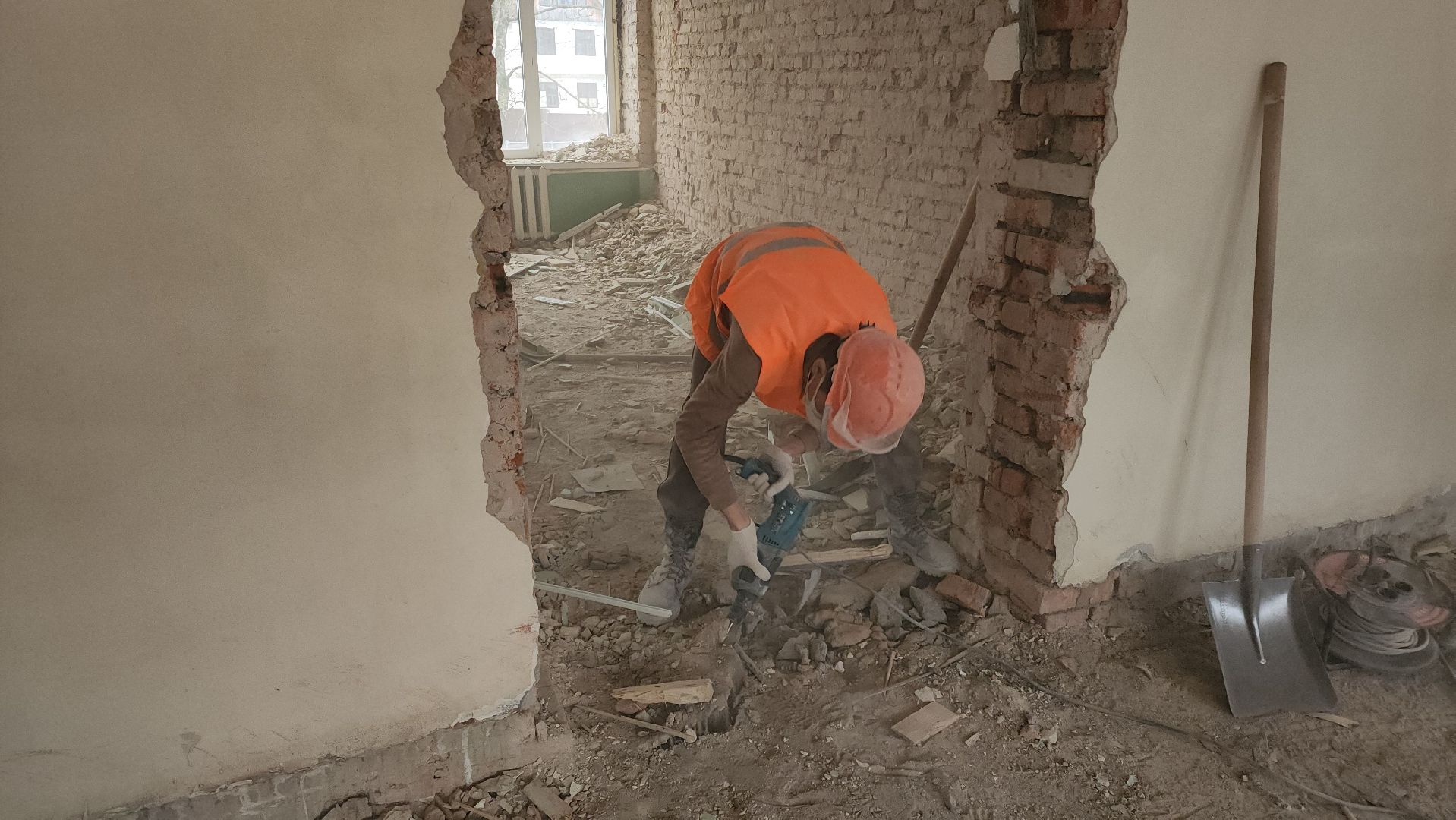 кашира, капитальный ремонт,  демонтажные работы, школа,