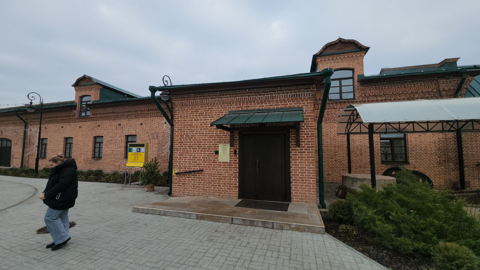 серпухов, картины айвазовского, выставка картин в серпухове, серпуховский историко-художественный музей, каретный сарай,