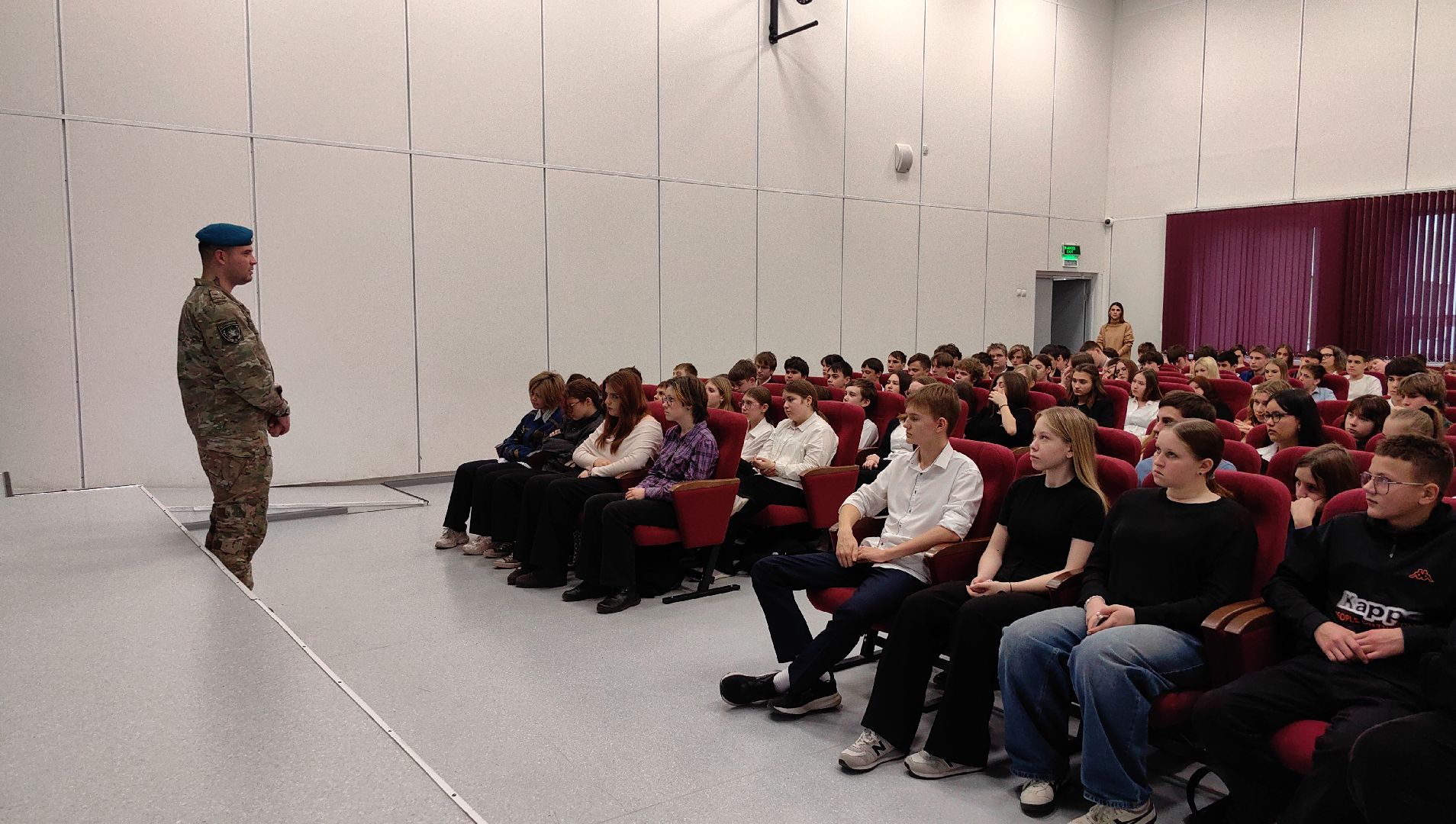 урок мужества, сво, воспитание молодежи, патриотизм , день героев отечества,