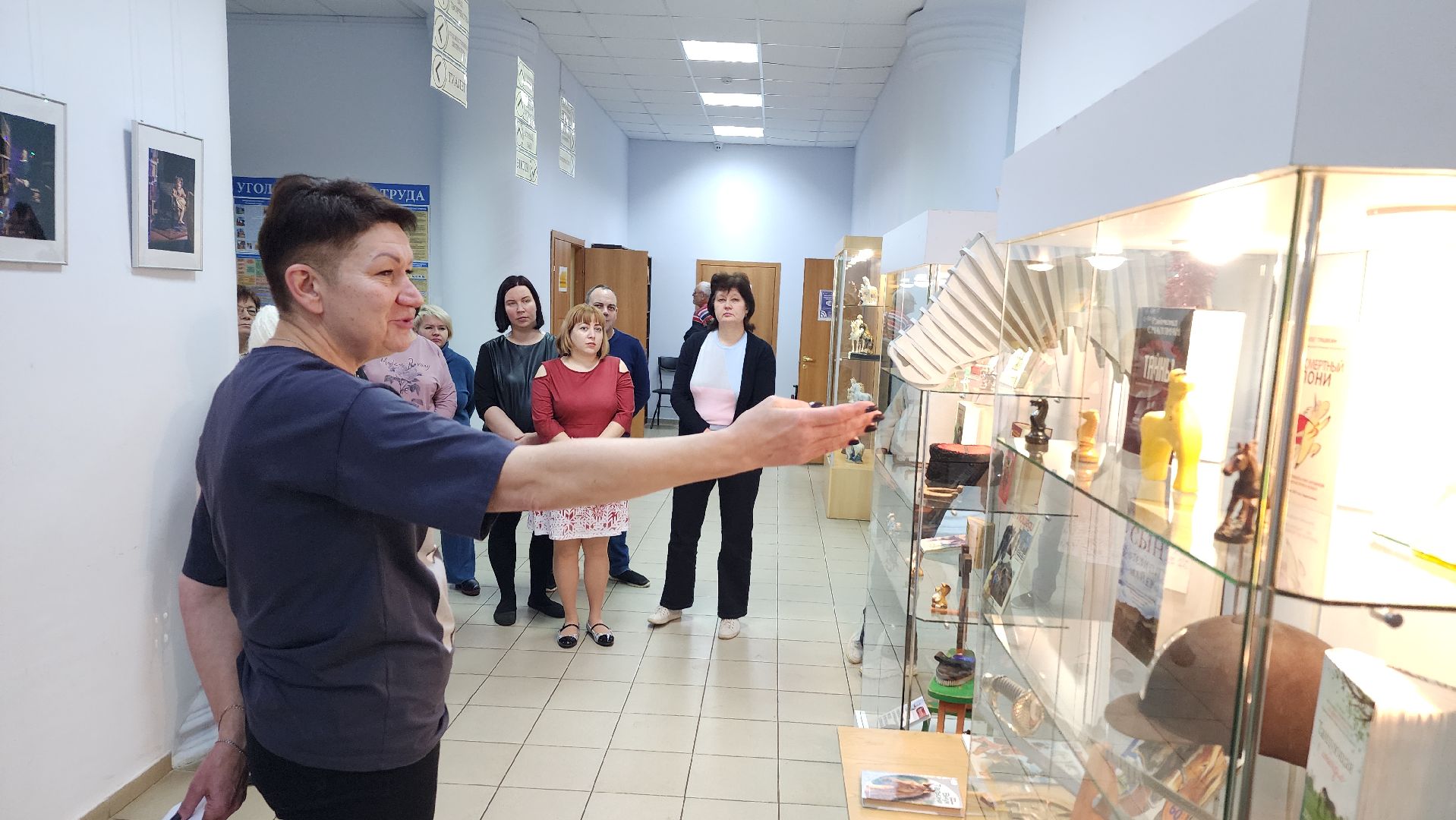 волоколамск, год лошади, библиотека, выставка,