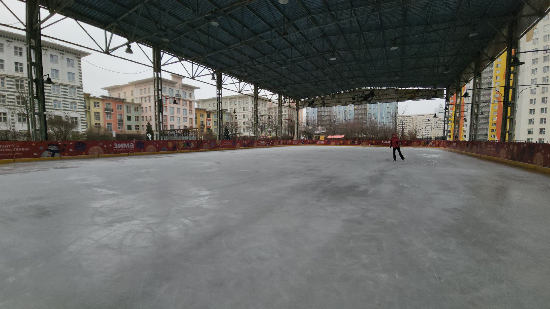 жк арт, красногорск, каток, зима в  подмосковье,