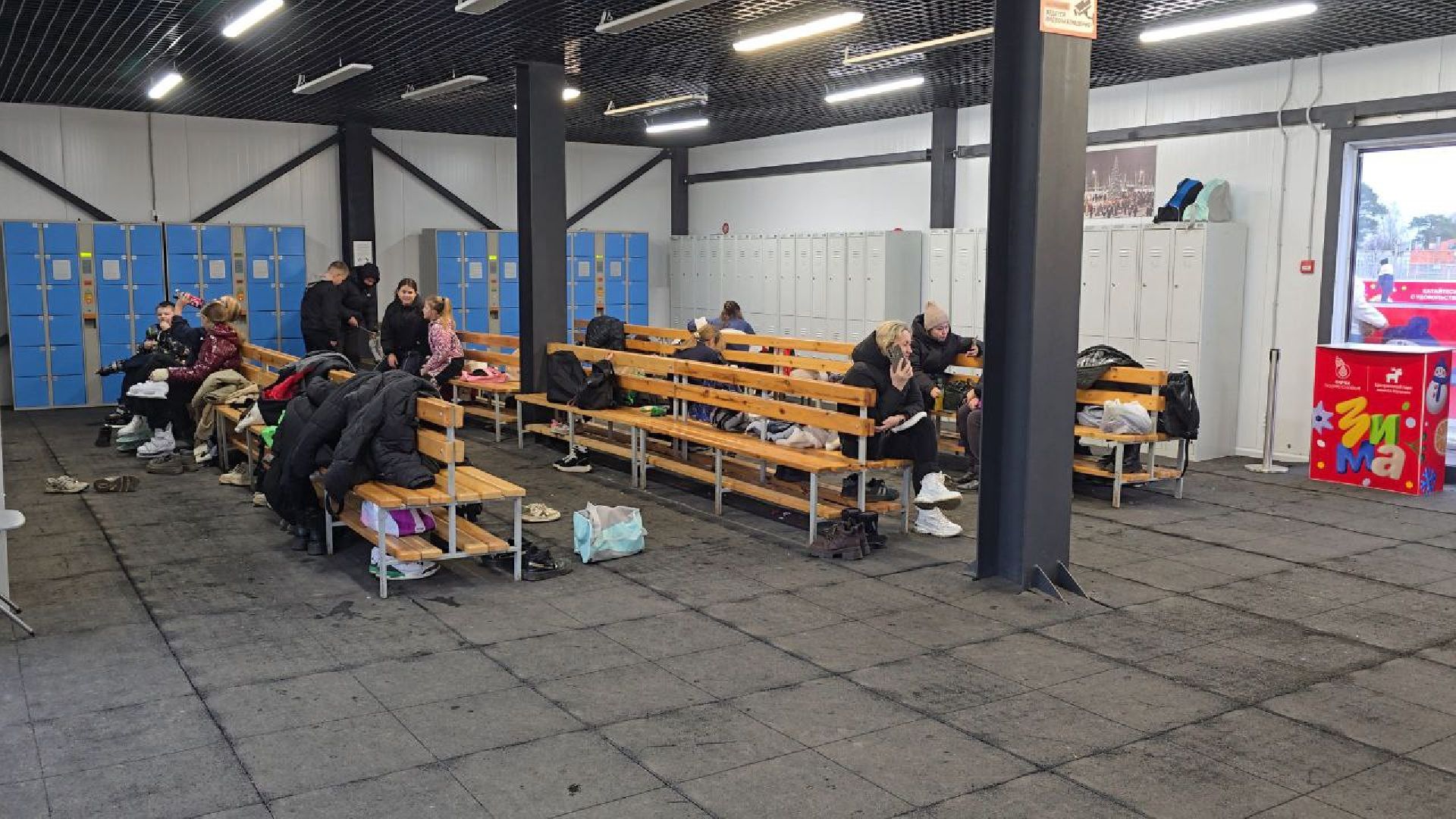 подмосковье, наро-фоминск, наро-фоминский городской округ, центральный каток округа, парке имени Воровского, зимний сезон, зима в подмосковье, зима в подмосковье 2025,