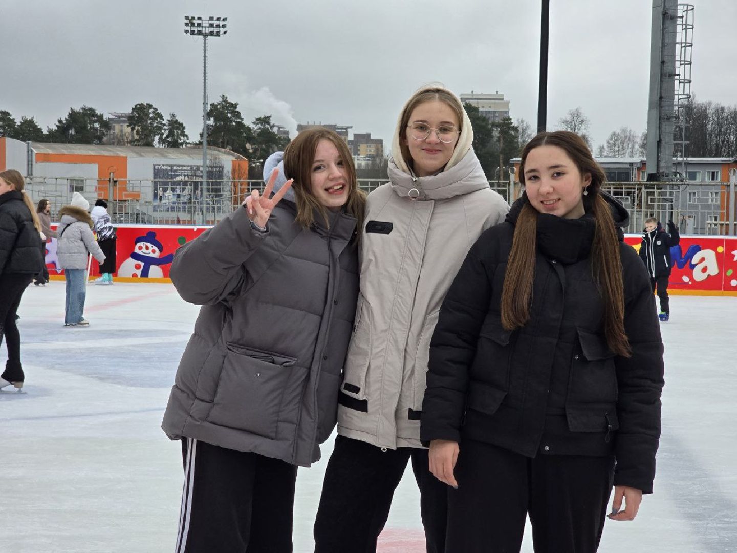 подмосковье, наро-фоминск, наро-фоминский городской округ, центральный каток округа, парке имени Воровского, зимний сезон, зима в подмосковье, зима в подмосковье 2025,