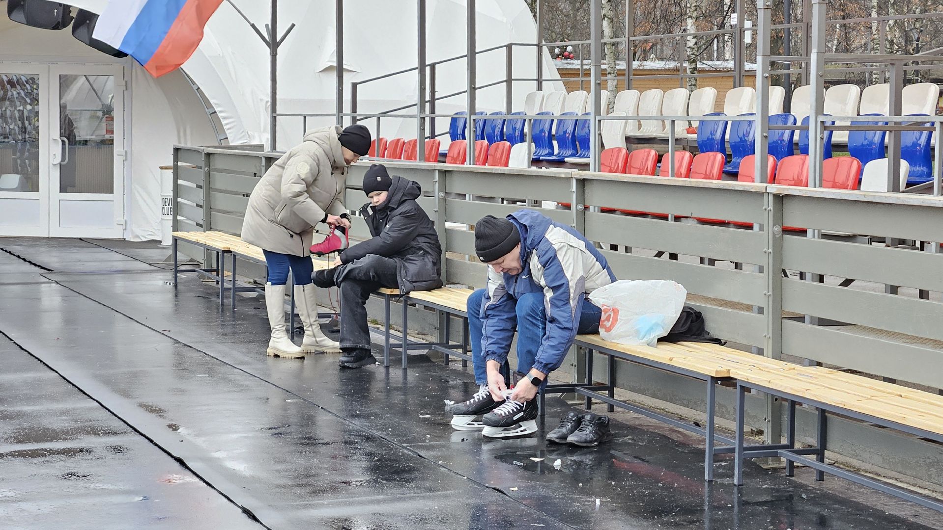 долгопрудный, ледовый каток, ледовый комбайн,коньки,