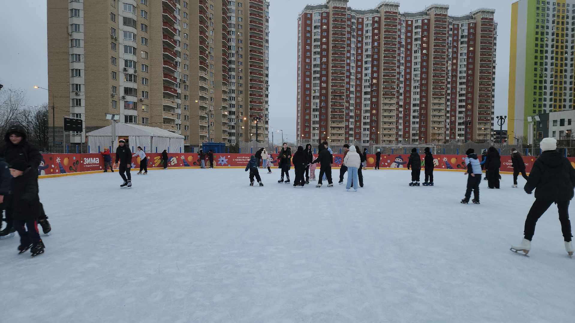 каток, зима в  подмосковье, путилково,