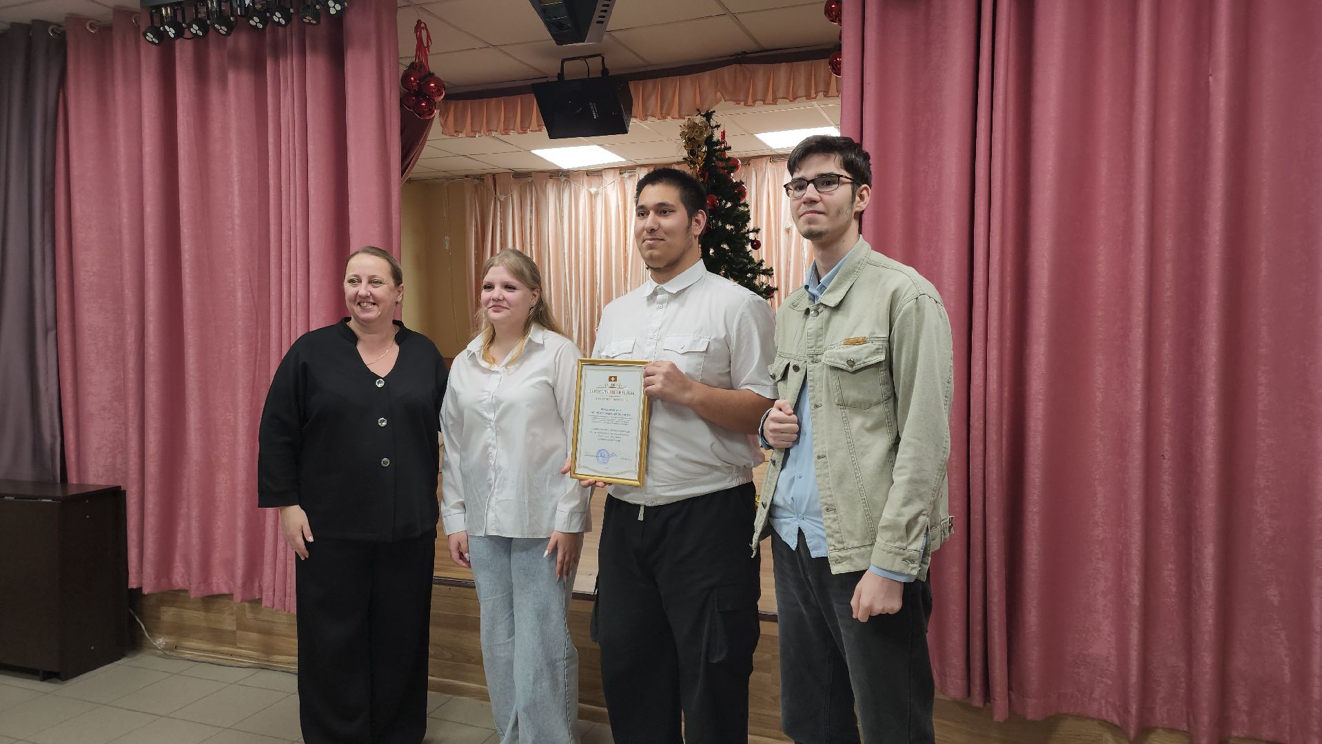 кашира, день добровольца, волонтеры подмосковья, подведение итогов, добрые дела, школьники,