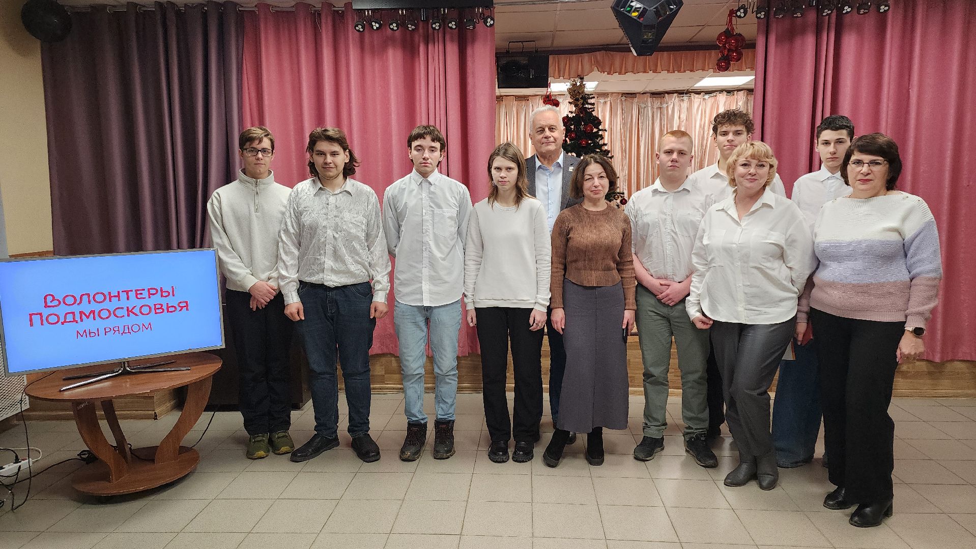 кашира, день добровольца, волонтеры подмосковья, подведение итогов, добрые дела, школьники,