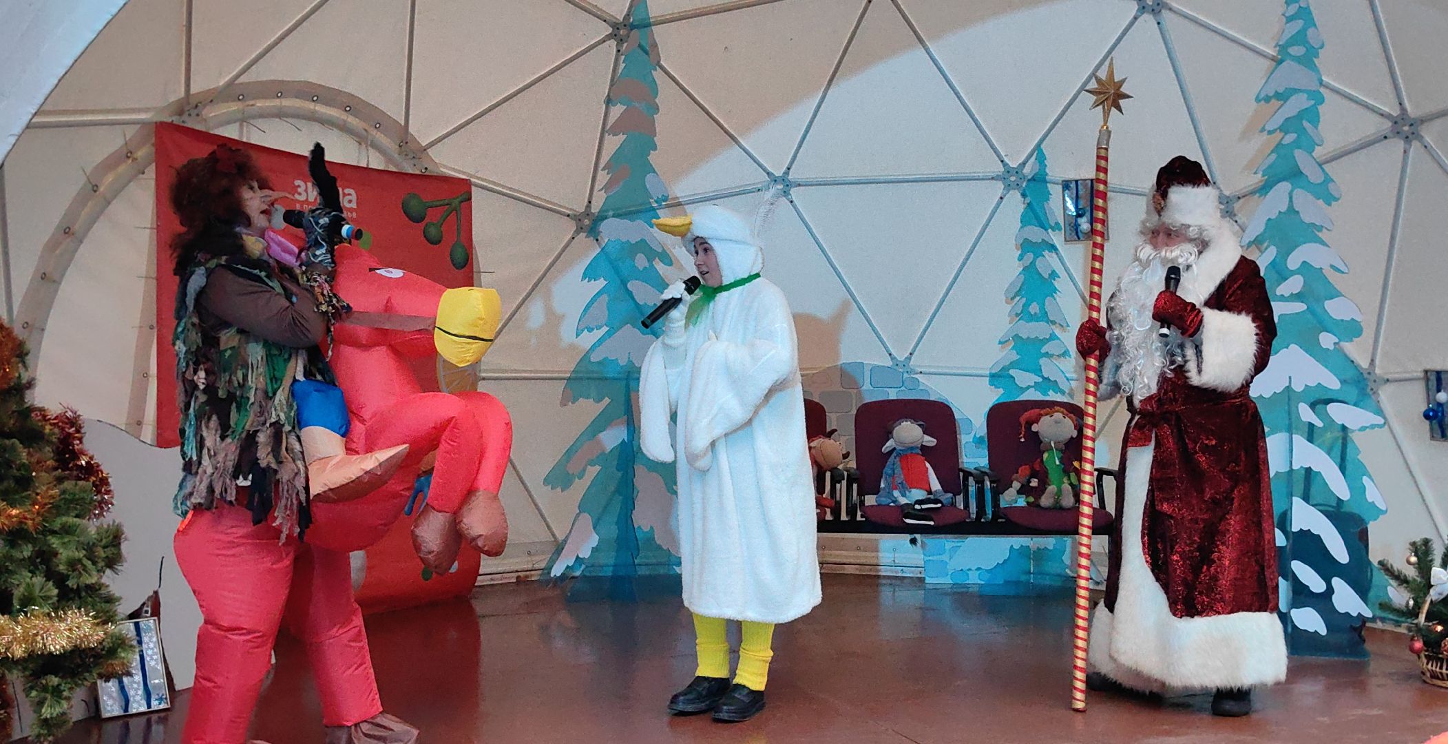 Дед Мороз, снеговик, елка,