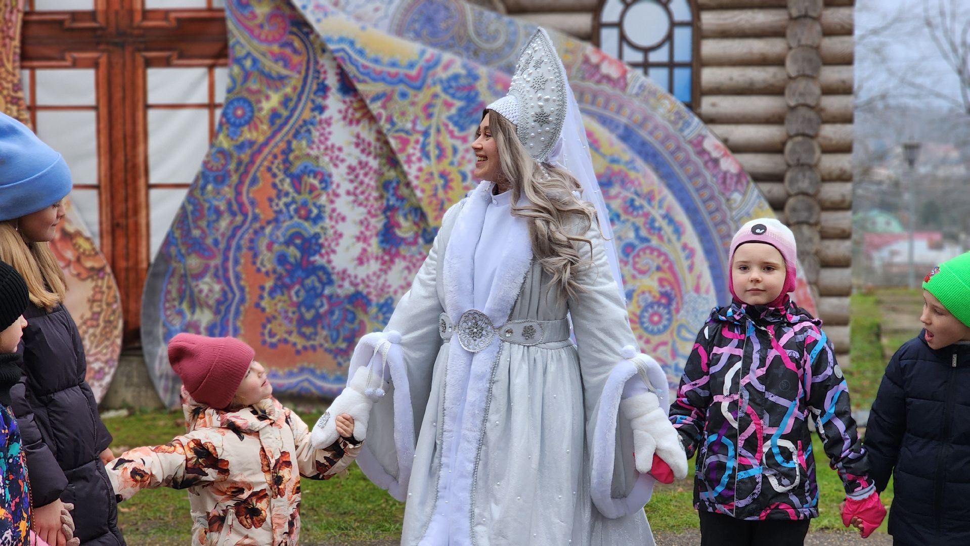 Руза, начало зимнего сезона, Парк городок, барабанное шоу,