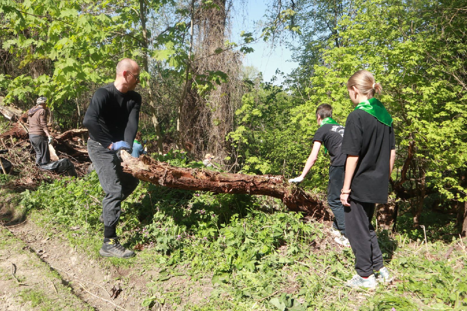 Пущино, волонтеры, субботник