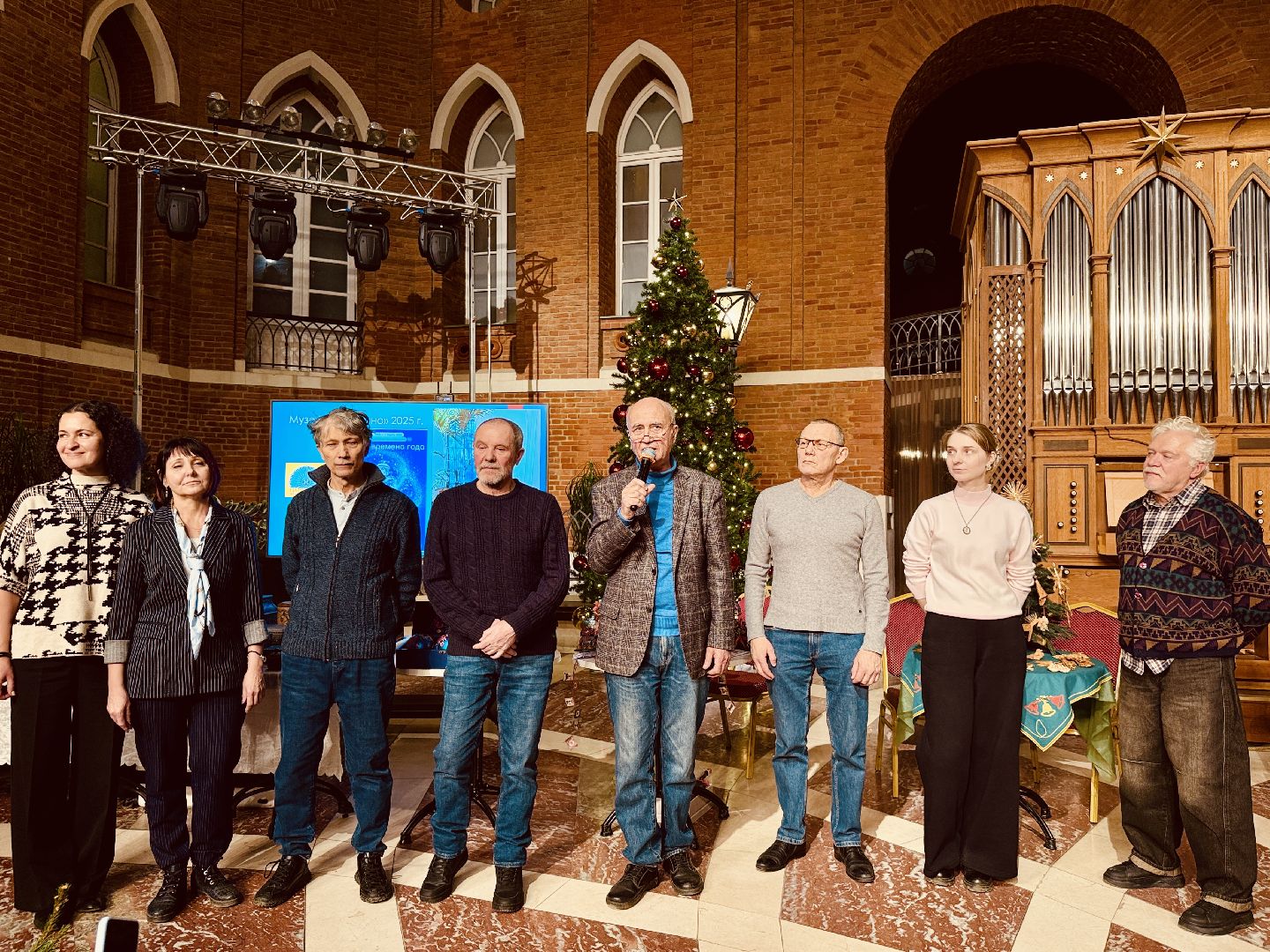 гжель, раменское, народный художественный промысел,  гжель в царицыно,художники гжели, валентин розанов,