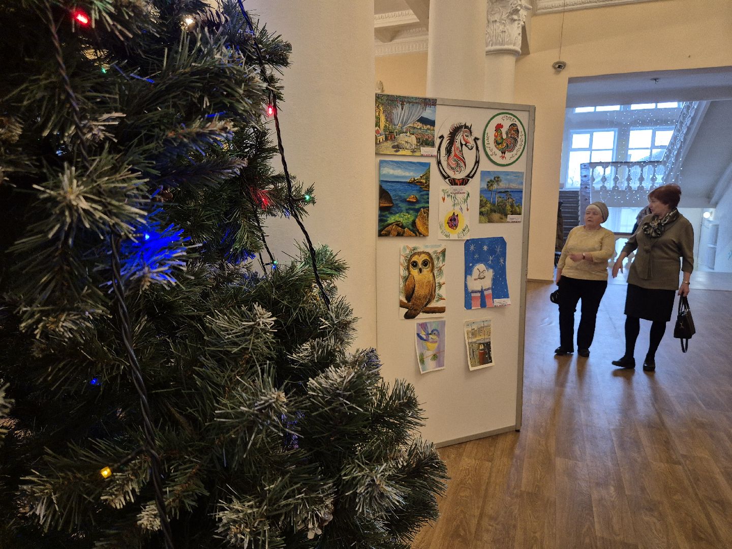 день художника, выставка художников,  орехово-зуевский округ, демиховский дворец культуры,