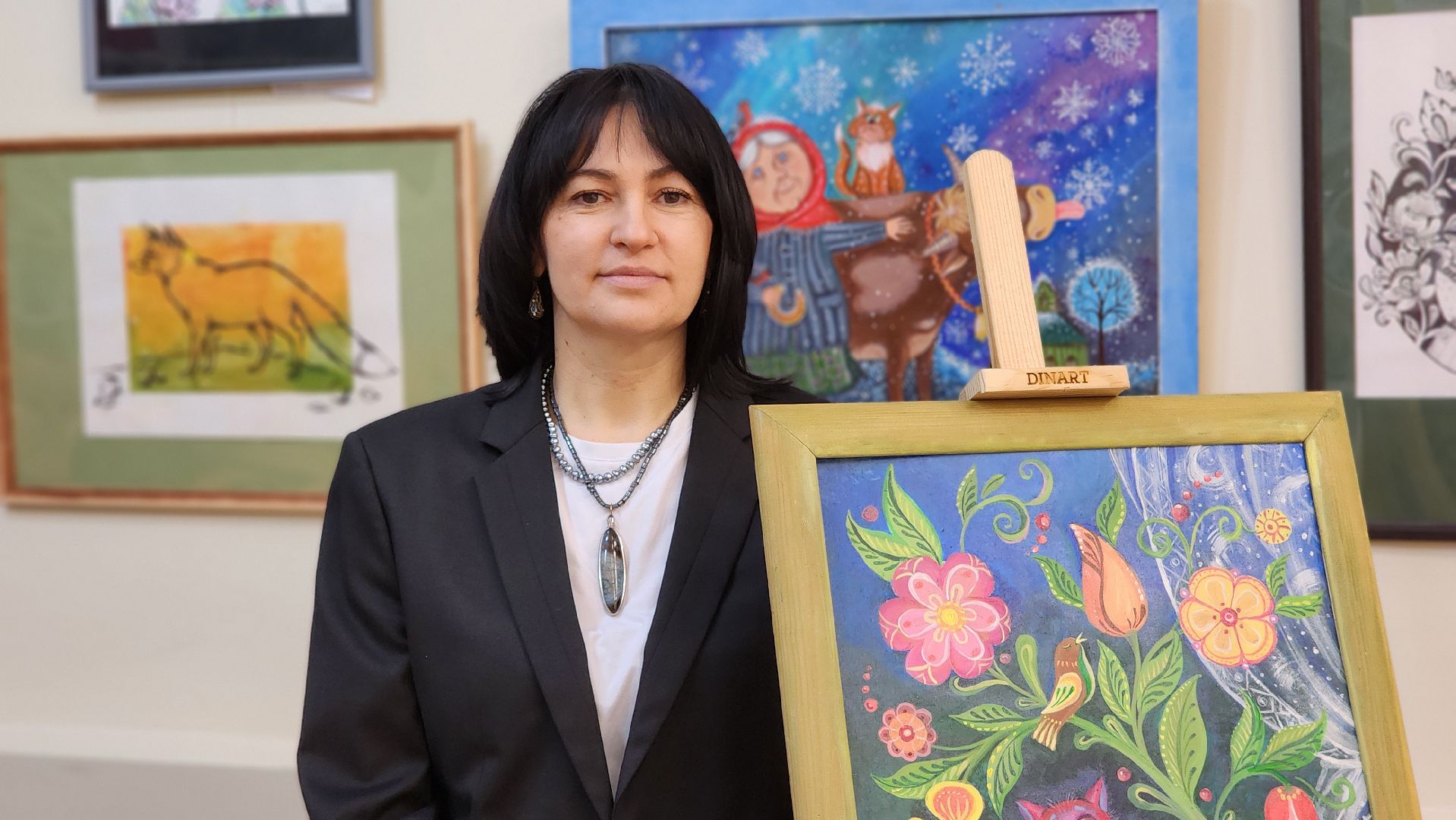 луховицы, библиотека, выставка художницы, культура,